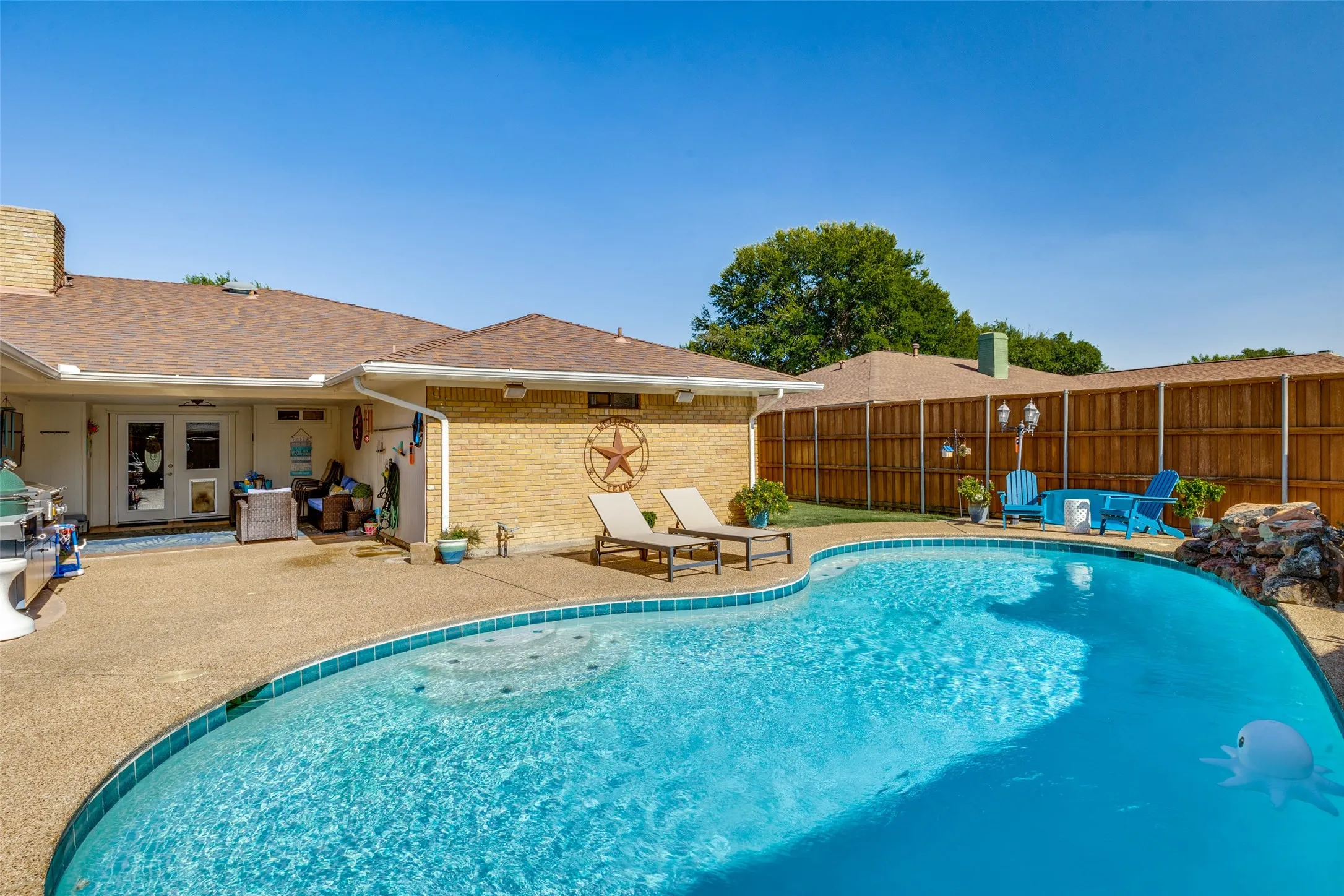 Single Family Residence For Sale in Collin County , 2617 Pinehurst Drive, Plano, Texas 75075, 4 Bedroom, 3 Bathroom, 2 Garage spaces, 2,362 Sqft, built in 1972, mls#21397174, Real Estate Agent in Plano, Homes For Sale in Collin county, Homes For Sale in Plano, Realtor in Plano Texas, Real Estate Brokerage Independent Realty Texas, Luminita Cordes Realtor