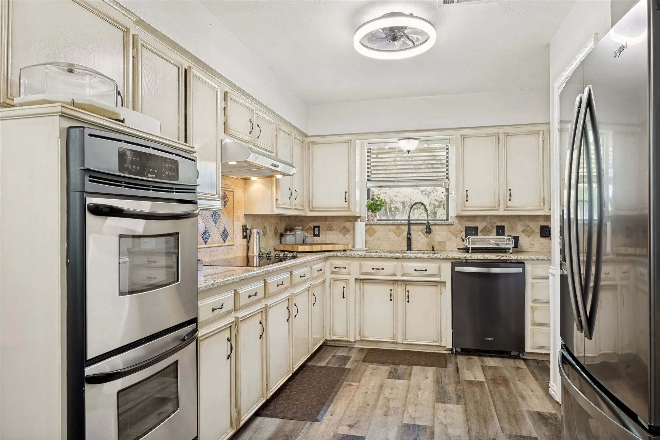 Single Family Residence For Sale in Collin County , 2617 Pinehurst Drive, Plano, Texas 75075, 4 Bedroom, 3 Bathroom, 2 Garage spaces, 2,362 Sqft, built in 1972, mls#21397174, Real Estate Agent in Plano, Homes For Sale in Collin county, Homes For Sale in Plano, Realtor in Plano Texas, Real Estate Brokerage Independent Realty Texas, Luminita Cordes Realtor
