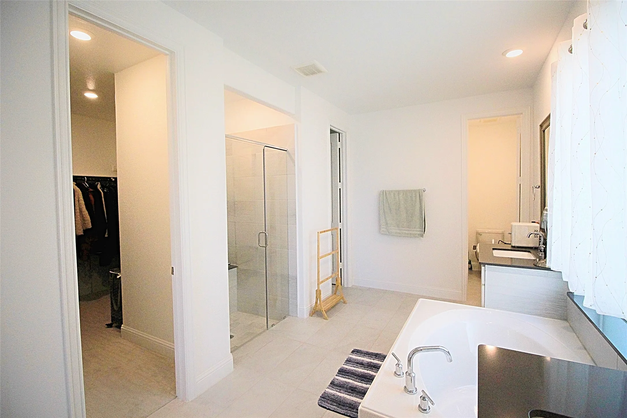Single Family Residence For Sale in Denton County , 606 Artesian Drive, Argyle, Texas 76226, 3 Bedroom, 2 Bathroom, 2 Garage spaces, 2,115 Sqft, built in 2021, mls#21401066, Real Estate Agent in Argyle, Homes For Sale in Denton county, Homes For Sale in Argyle, Realtor in Argyle Texas, Real Estate Brokerage Independent Realty Texas, Luminita Cordes Realtor