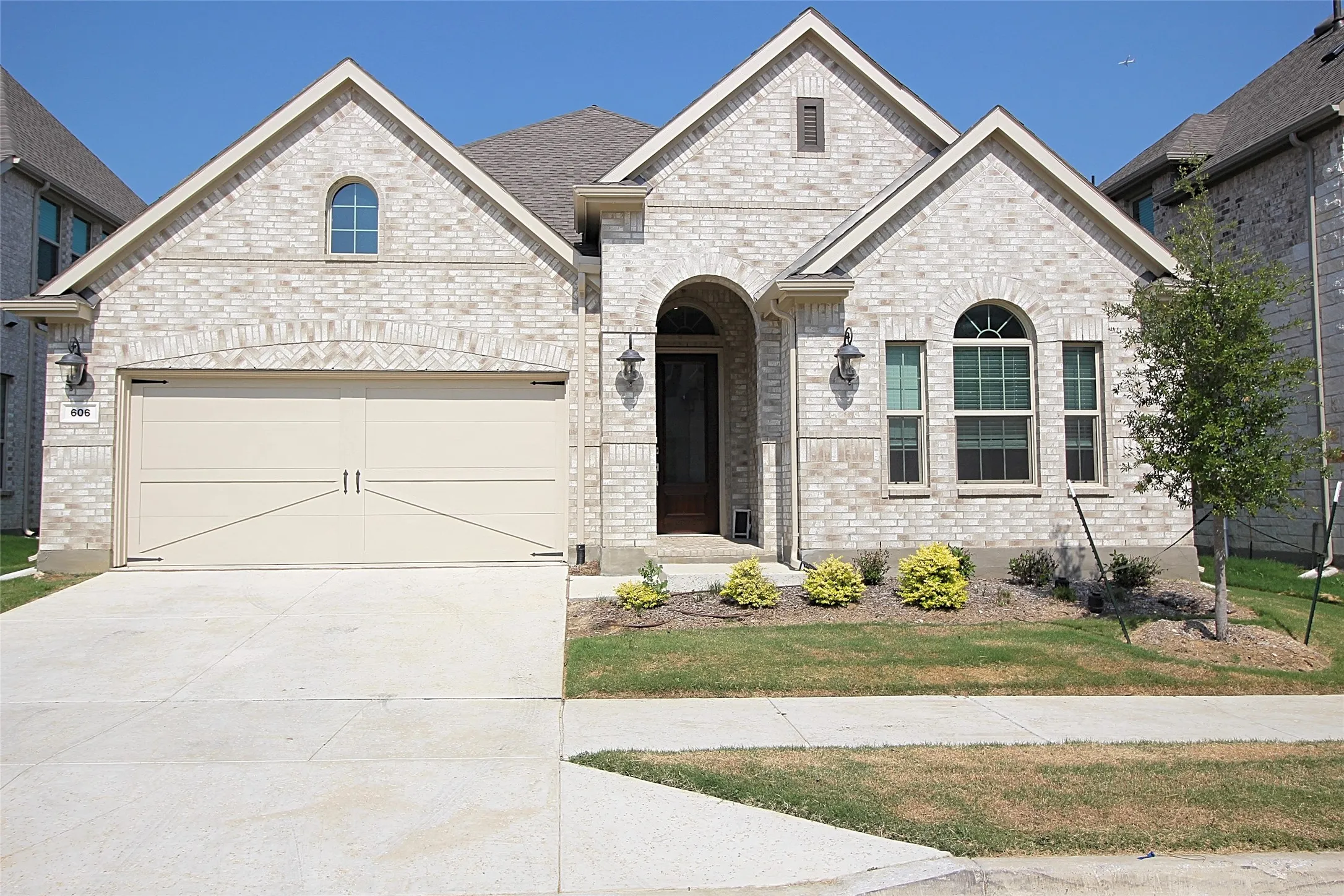 Single Family Residence For Sale in Denton County , 606 Artesian Drive, Argyle, Texas 76226, 3 Bedroom, 2 Bathroom, 2 Garage spaces, 2,115 Sqft, built in 2021, mls#21401066, Real Estate Agent in Argyle, Homes For Sale in Denton county, Homes For Sale in Argyle, Realtor in Argyle Texas, Real Estate Brokerage Independent Realty Texas, Luminita Cordes Realtor