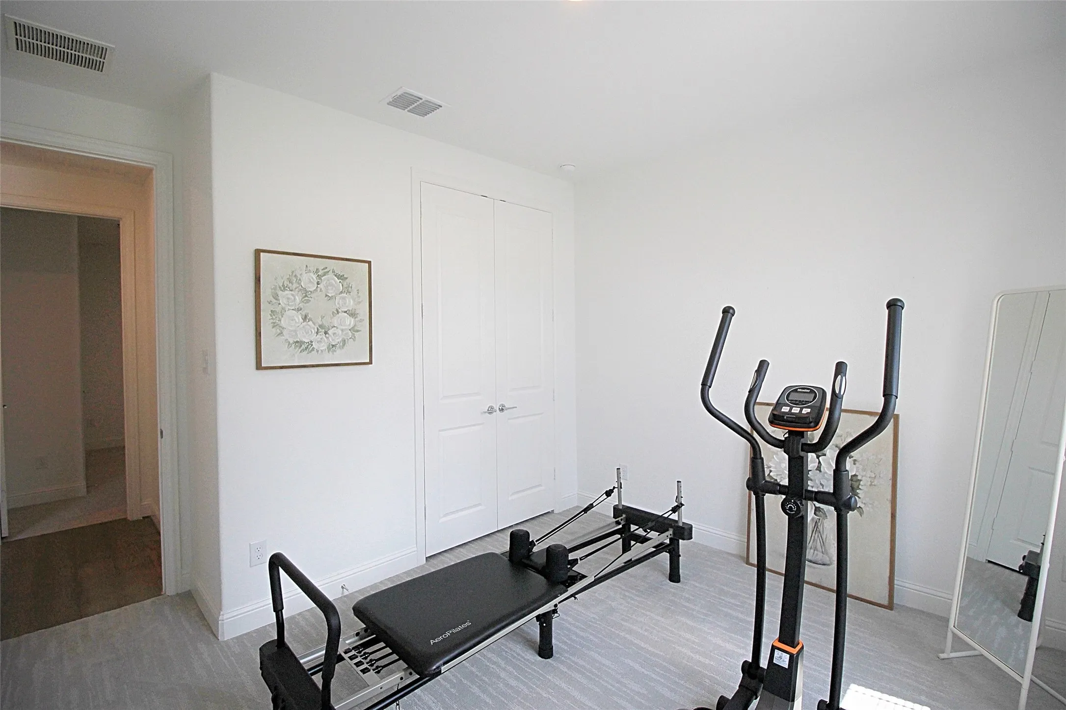 Single Family Residence For Sale in Denton County , 606 Artesian Drive, Argyle, Texas 76226, 3 Bedroom, 2 Bathroom, 2 Garage spaces, 2,115 Sqft, built in 2021, mls#21401066, Real Estate Agent in Argyle, Homes For Sale in Denton county, Homes For Sale in Argyle, Realtor in Argyle Texas, Real Estate Brokerage Independent Realty Texas, Luminita Cordes Realtor