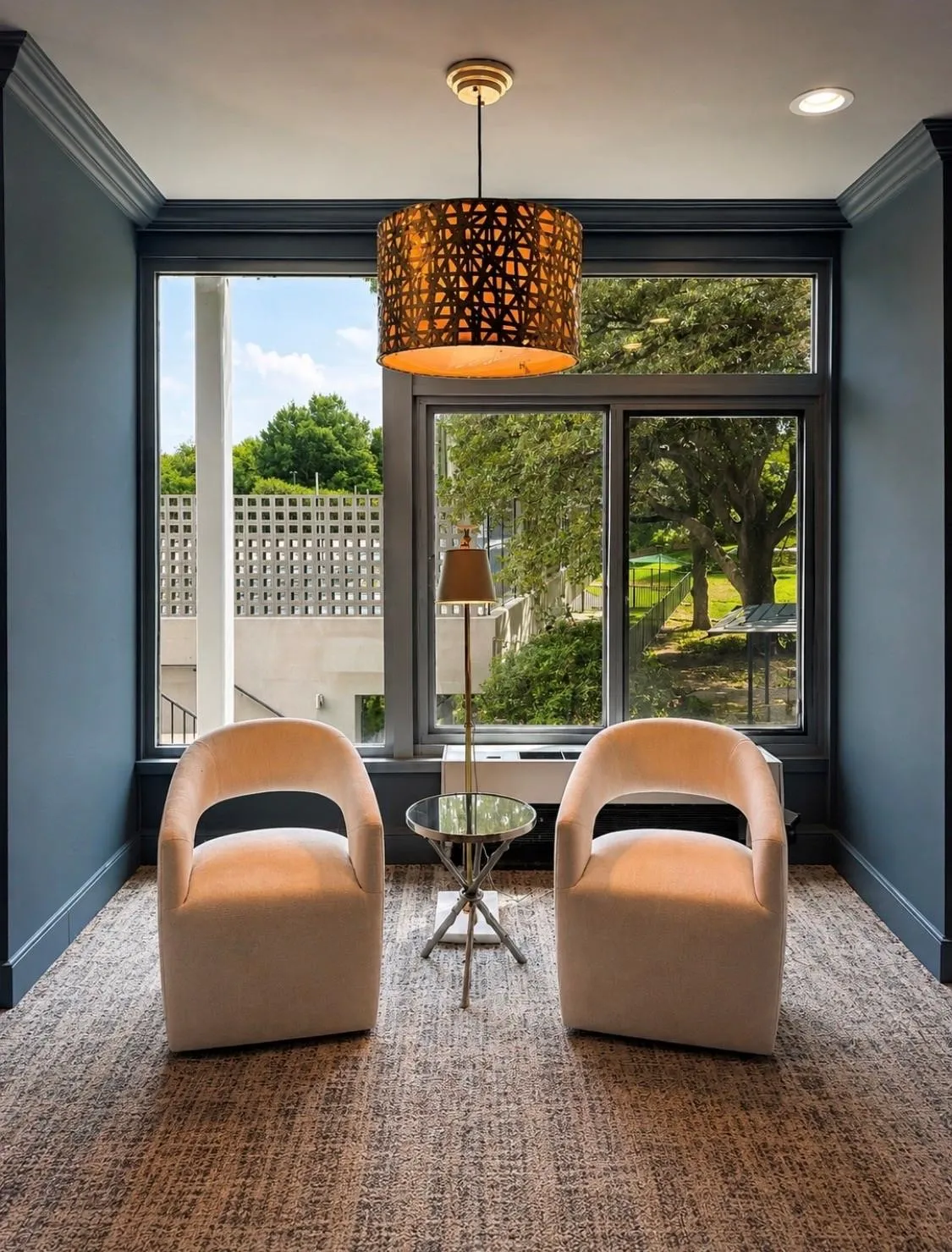 Condominium For Sale in Dallas County , 3883 Turtle Creek Boulevard 403, Dallas, Texas 75219, 1 Bedroom, 1 Bathroom, Garage spaces, 739 Sqft, built in 1963, mls#21399291, Real Estate Agent in Dallas, Homes For Sale in Dallas county, Homes For Sale in Dallas, Realtor in Dallas Texas, Real Estate Brokerage Independent Realty Texas, Luminita Cordes Realtor