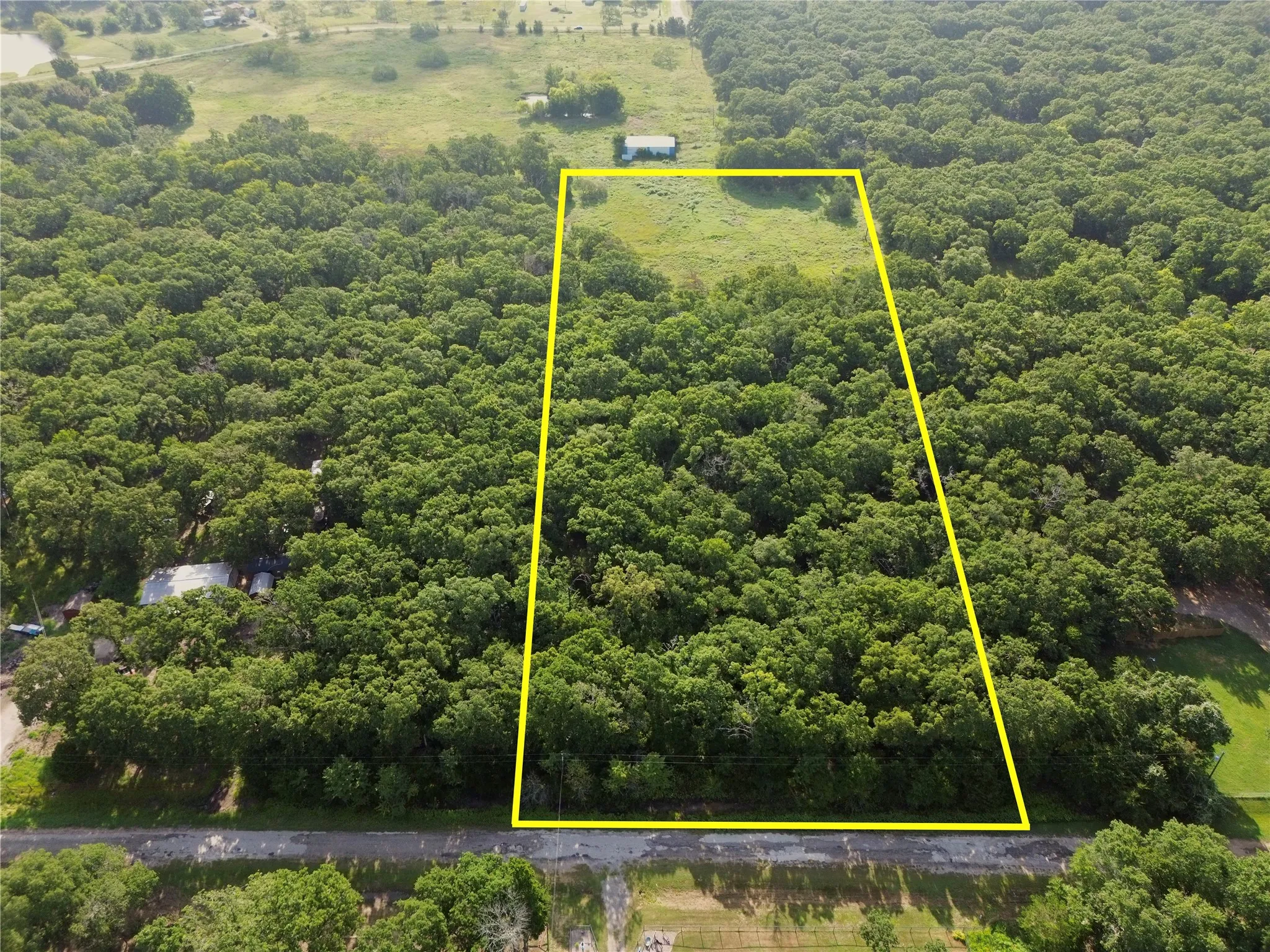 Unimproved Land For Sale in Kaufman County , 0 R and R Circle Lot 12, Kemp, Texas 75143, 0, 0, Garage spaces, 0 Sqft, built in 0, mls#21401023, Real Estate Agent in Kemp, Homes For Sale in Kaufman county, Homes For Sale in Kemp, Realtor in Kemp Texas, Real Estate Brokerage Independent Realty Texas, Luminita Cordes Realtor