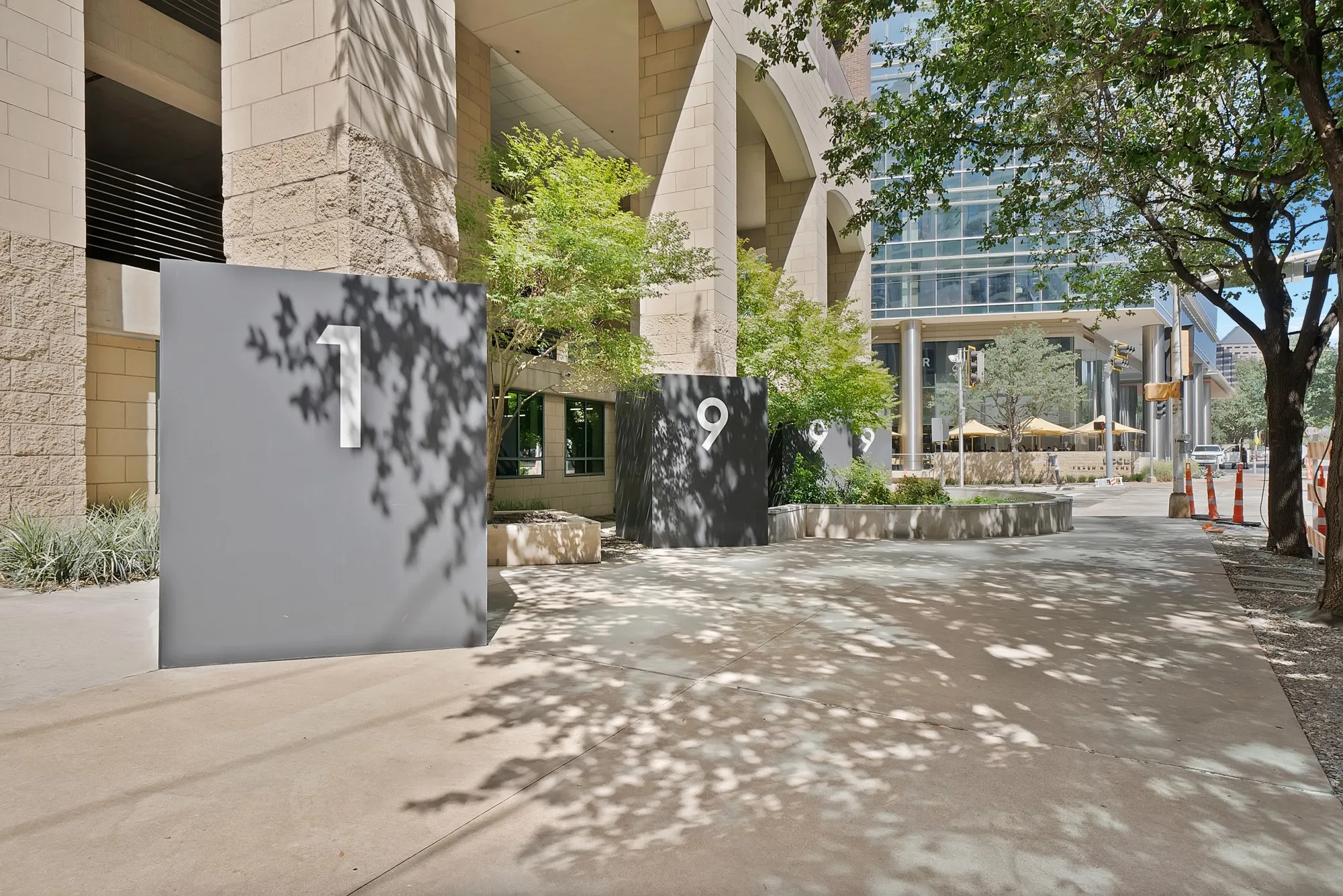 Condominium For Sale in Dallas County , 1999 Mckinney Avenue 1002, Dallas, Texas 75201, 2 Bedroom, 2 Bathroom, 2 Garage spaces, 2,362 Sqft, built in 2000, mls#21392469, Real Estate Agent in Dallas, Homes For Sale in Dallas county, Homes For Sale in Dallas, Realtor in Dallas Texas, Real Estate Brokerage Independent Realty Texas, Luminita Cordes Realtor