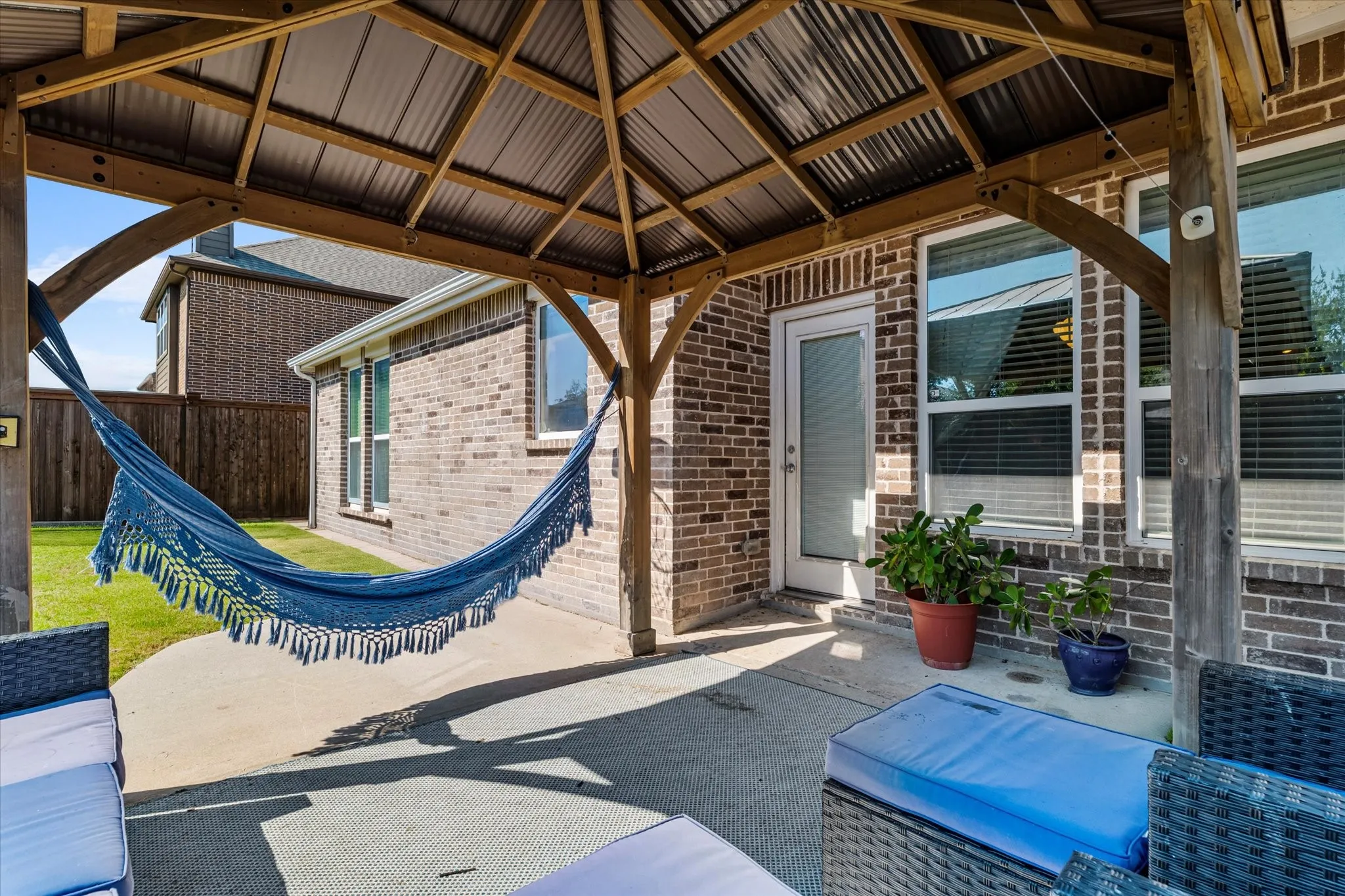 Single Family Residence For Sale in Denton County , 1105 Freesia Drive, Little Elm, Texas 75068, 4 Bedroom, 3 Bathroom, 2 Garage spaces, 2,522 Sqft, built in 2015, mls#21400106, Real Estate Agent in Little Elm, Homes For Sale in Denton county, Homes For Sale in Little Elm, Realtor in Little Elm Texas, Real Estate Brokerage Independent Realty Texas, Luminita Cordes Realtor