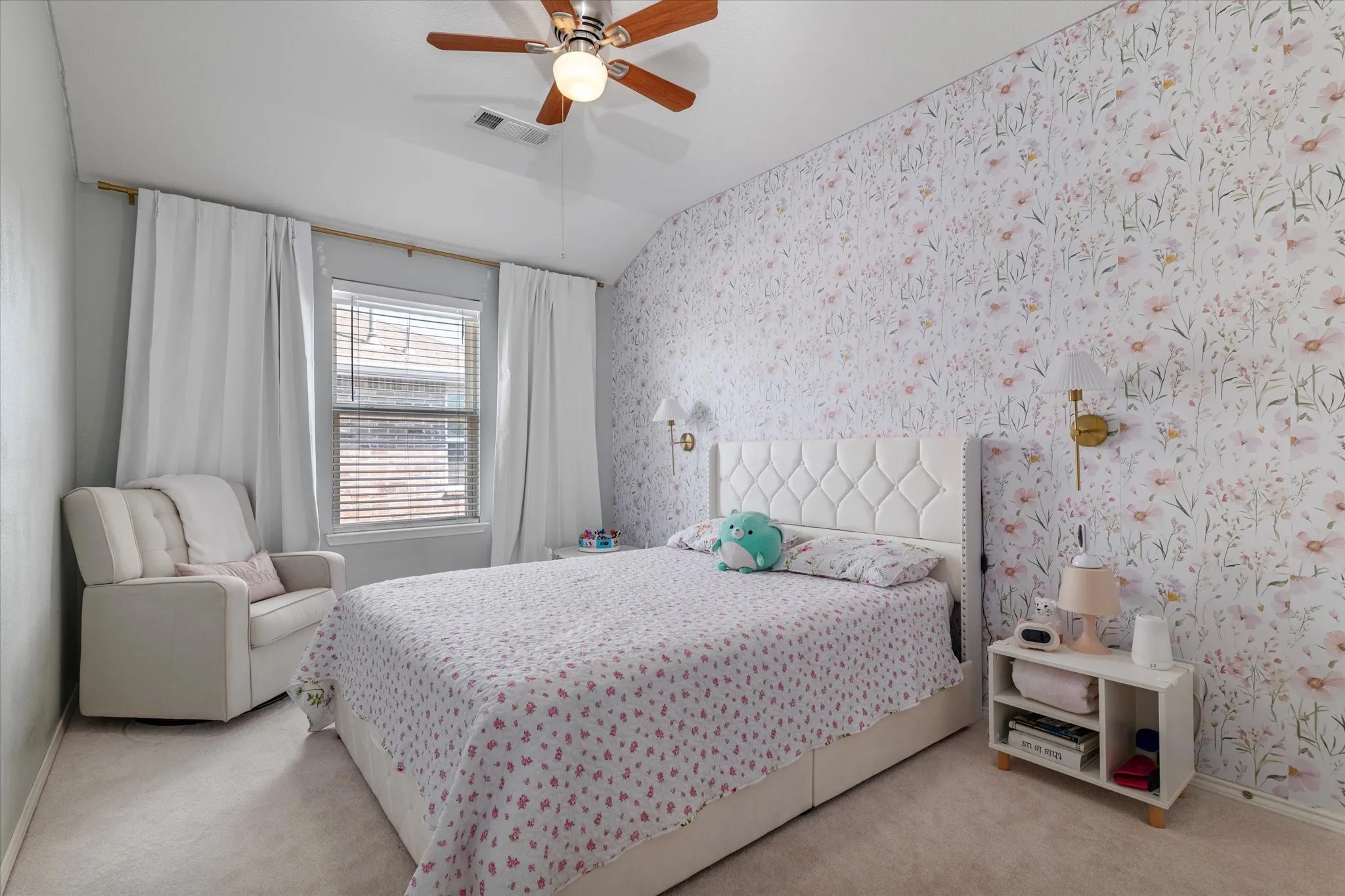 Single Family Residence For Sale in Denton County , 1105 Freesia Drive, Little Elm, Texas 75068, 4 Bedroom, 3 Bathroom, 2 Garage spaces, 2,522 Sqft, built in 2015, mls#21400106, Real Estate Agent in Little Elm, Homes For Sale in Denton county, Homes For Sale in Little Elm, Realtor in Little Elm Texas, Real Estate Brokerage Independent Realty Texas, Luminita Cordes Realtor