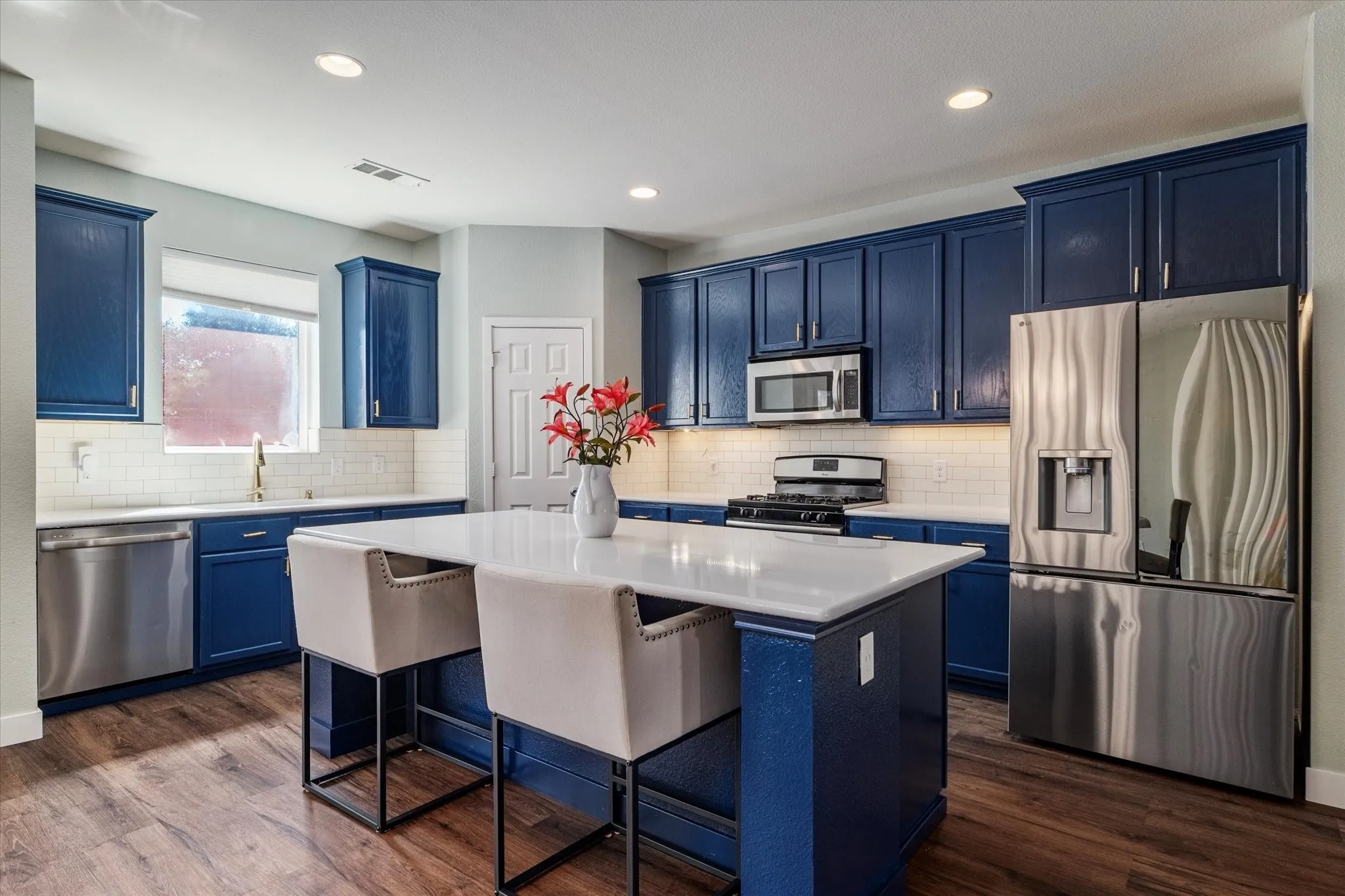 Single Family Residence For Sale in Denton County , 1105 Freesia Drive, Little Elm, Texas 75068, 4 Bedroom, 3 Bathroom, 2 Garage spaces, 2,522 Sqft, built in 2015, mls#21400106, Real Estate Agent in Little Elm, Homes For Sale in Denton county, Homes For Sale in Little Elm, Realtor in Little Elm Texas, Real Estate Brokerage Independent Realty Texas, Luminita Cordes Realtor