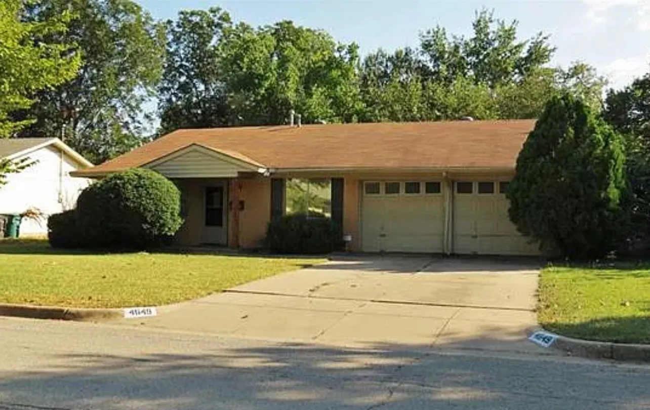 Single Family Residence For Rent in Tarrant County , 4649 Highgrove Drive, Fort Worth, Texas 76132, 3 Bedroom, 2 Bathroom, 2 Garage spaces, 1,237 Sqft, built in 1962, mls#21401096, Real Estate Agent in Fort Worth, Homes For Rent in Tarrant county, Homes For Rent in Fort Worth, Realtor in Fort Worth Texas, Real Estate Brokerage Independent Realty Texas, Luminita Cordes Realtor