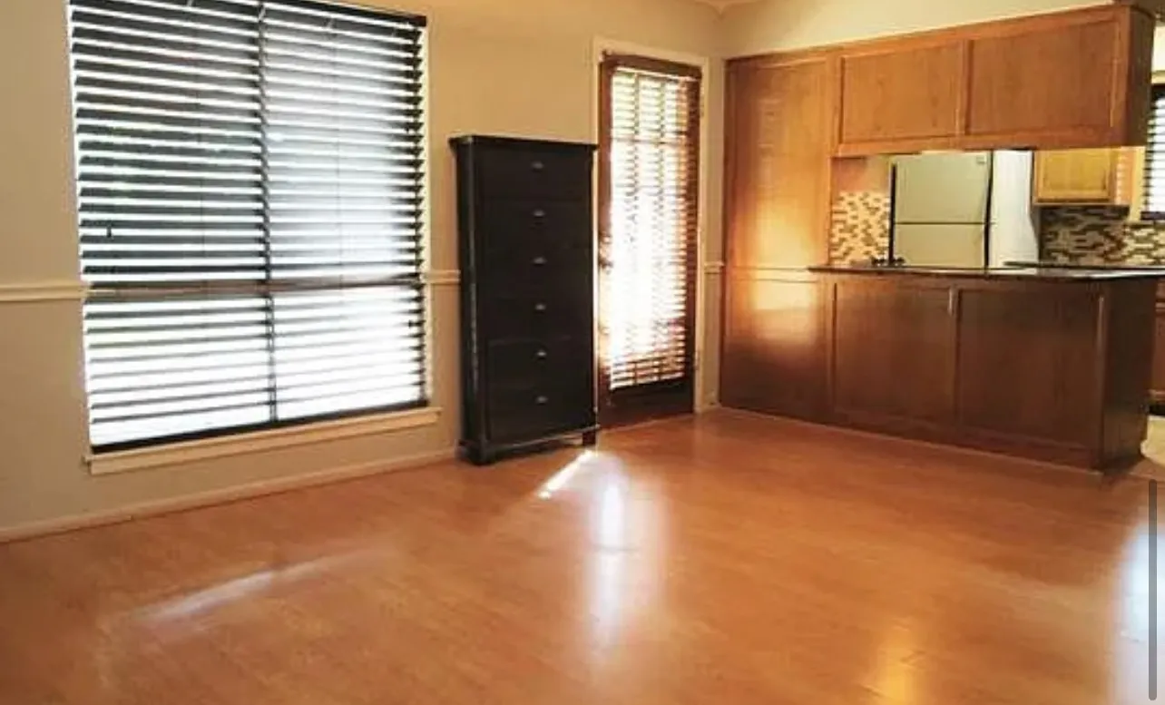 Single Family Residence For Rent in Tarrant County , 4649 Highgrove Drive, Fort Worth, Texas 76132, 3 Bedroom, 2 Bathroom, 2 Garage spaces, 1,237 Sqft, built in 1962, mls#21401096, Real Estate Agent in Fort Worth, Homes For Rent in Tarrant county, Homes For Rent in Fort Worth, Realtor in Fort Worth Texas, Real Estate Brokerage Independent Realty Texas, Luminita Cordes Realtor