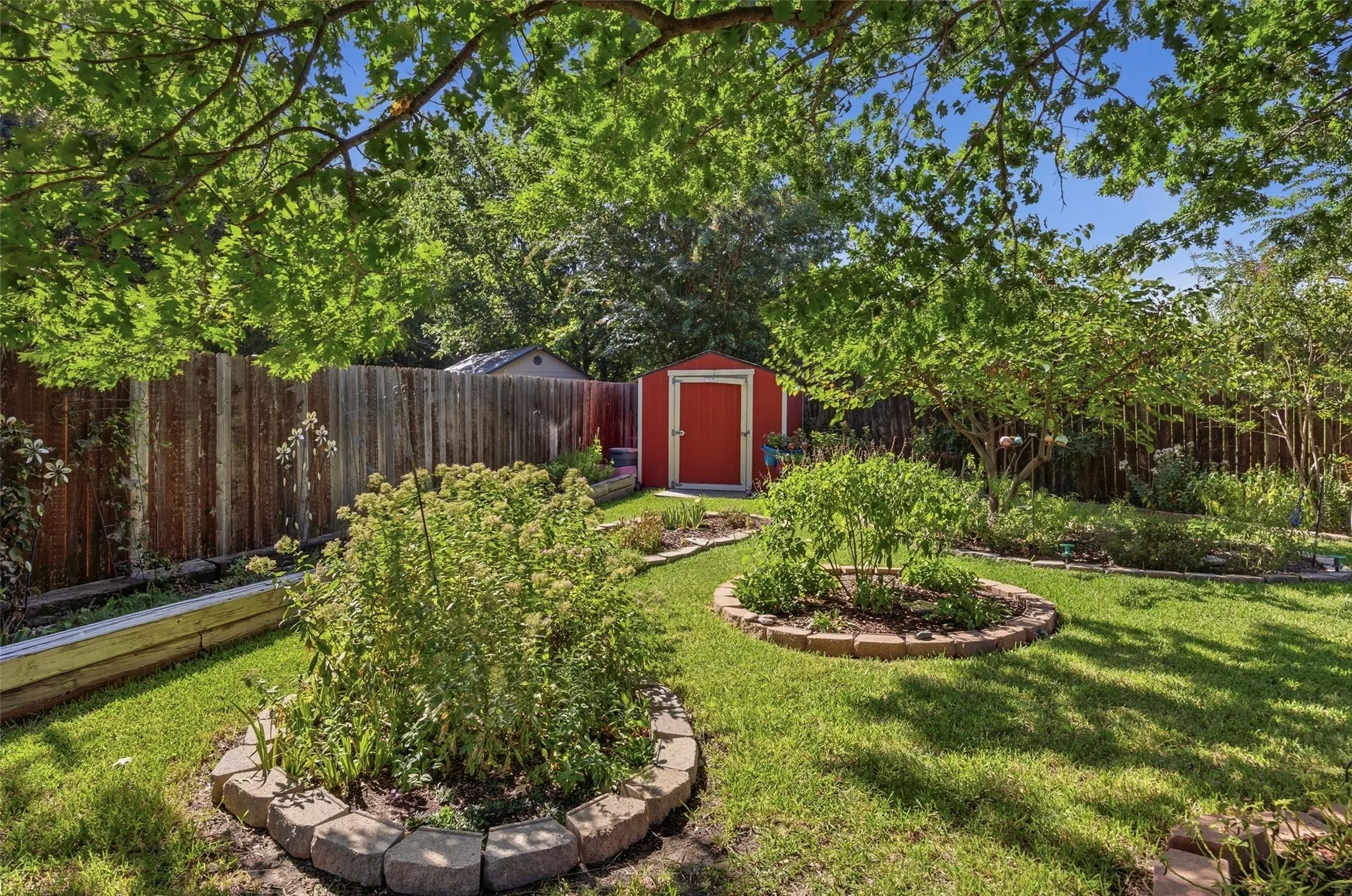 Single Family Residence For Sale in Tarrant County , 6801 Descanso Gardens Drive, Fort Worth, Texas 76132, 4 Bedroom, 2 Bathroom, 2 Garage spaces, 1,950 Sqft, built in 1999, mls#21399982, Real Estate Agent in Fort Worth, Homes For Sale in Tarrant county, Homes For Sale in Fort Worth, Realtor in Fort Worth Texas, Real Estate Brokerage Independent Realty Texas, Luminita Cordes Realtor