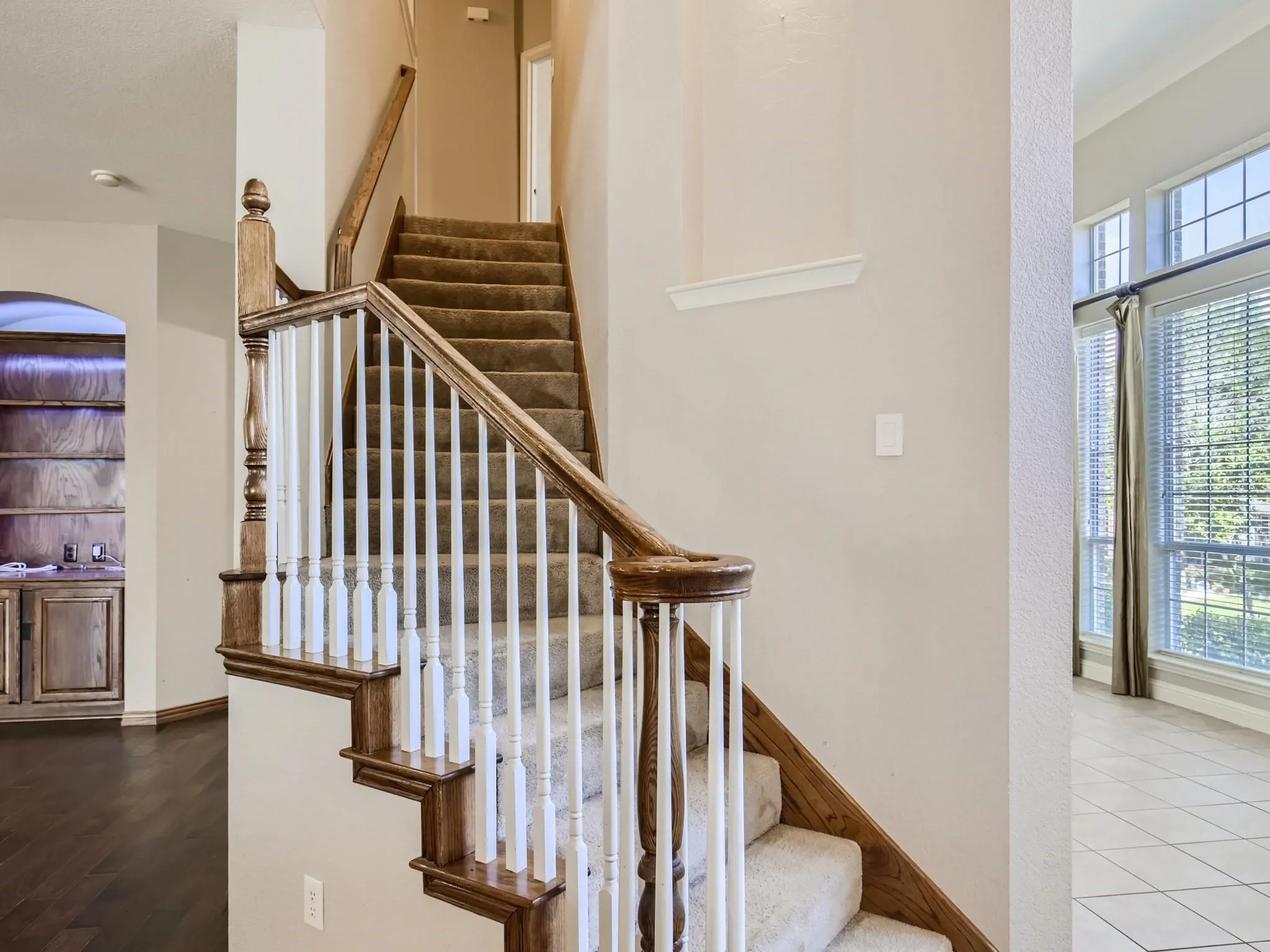 Single Family Residence For Rent in Rockwall County , 2085 Club Lake Circle, Rockwall, Texas 75087, 5 Bedroom, 4 Bathroom, 3 Garage spaces, 3,963 Sqft, built in 2002, mls#21401103, Real Estate Agent in Rockwall, Homes For Rent in Rockwall county, Homes For Rent in Rockwall, Realtor in Rockwall Texas, Real Estate Brokerage Independent Realty Texas, Luminita Cordes Realtor