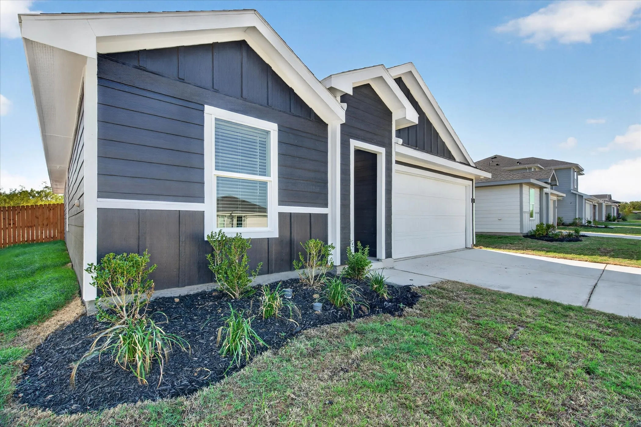 Single Family Residence For Rent in Palo Pinto County , 129 Mach Way, Mineral Wells, Texas 76067, 4 Bedroom, 2 Bathroom, 2 Garage spaces, 1,471 Sqft, built in 2026, mls#21399458, Real Estate Agent in Mineral Wells, Homes For Rent in Palo Pinto county, Homes For Rent in Mineral Wells, Realtor in Mineral Wells Texas, Real Estate Brokerage Independent Realty Texas, Luminita Cordes Realtor