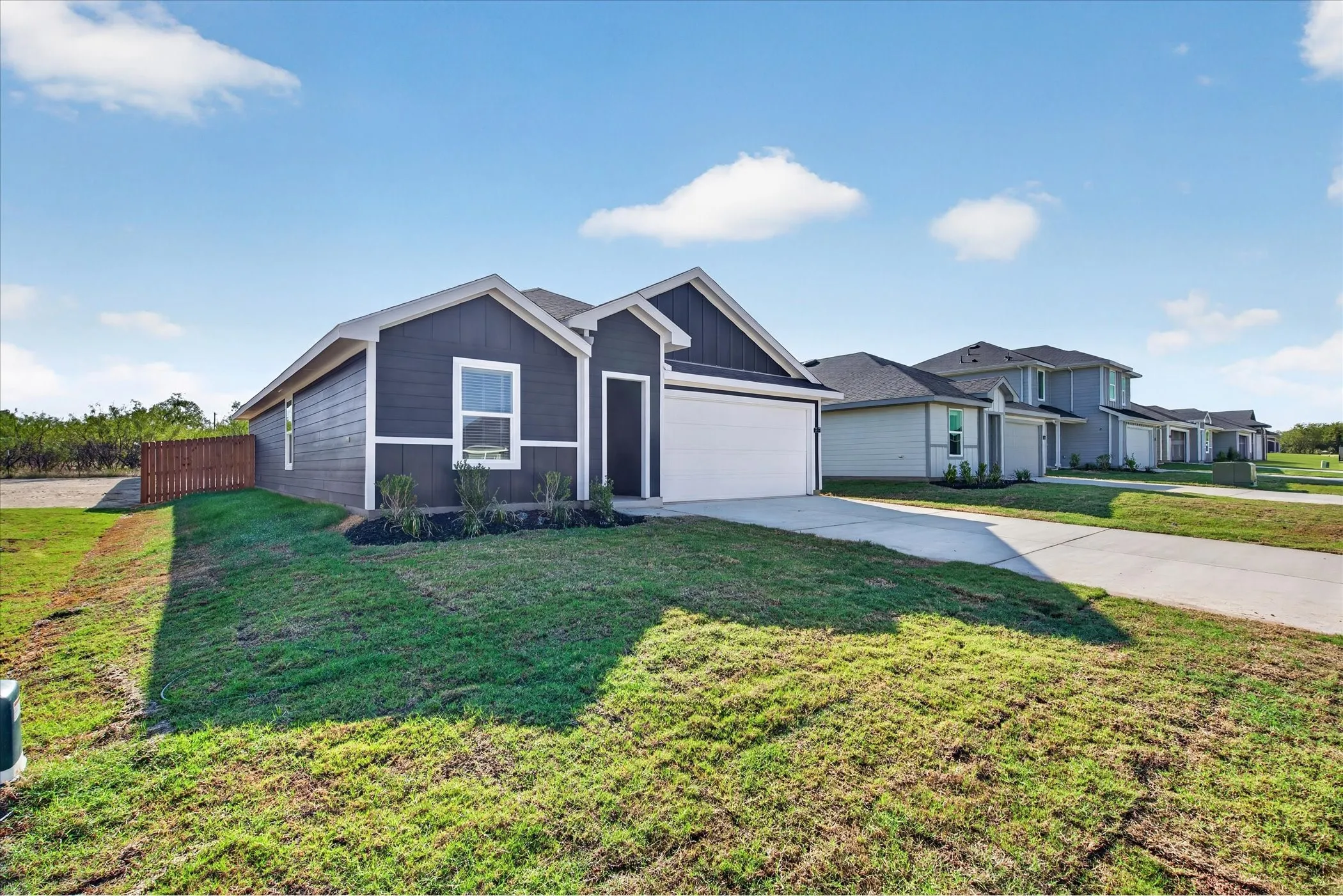 Single Family Residence For Rent in Palo Pinto County , 129 Mach Way, Mineral Wells, Texas 76067, 4 Bedroom, 2 Bathroom, 2 Garage spaces, 1,471 Sqft, built in 2026, mls#21399458, Real Estate Agent in Mineral Wells, Homes For Rent in Palo Pinto county, Homes For Rent in Mineral Wells, Realtor in Mineral Wells Texas, Real Estate Brokerage Independent Realty Texas, Luminita Cordes Realtor