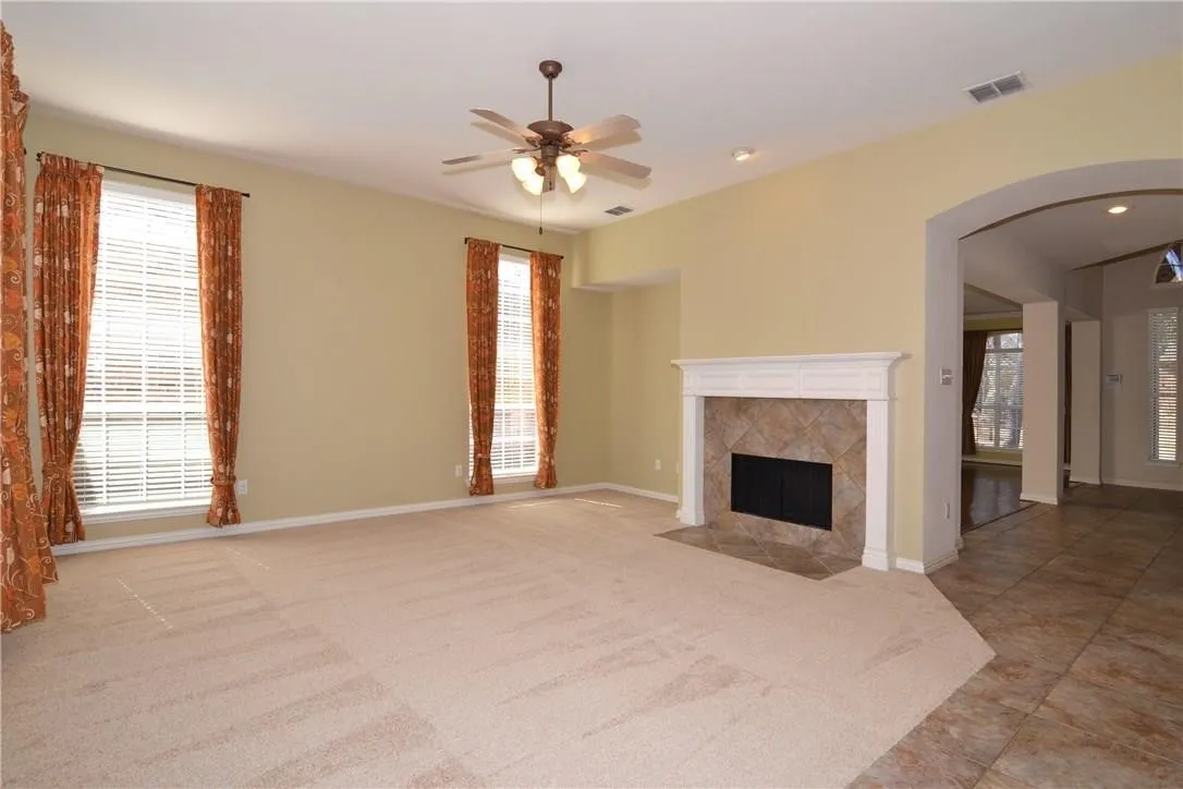 Single Family Residence For Rent in Collin County , 6386 Shadywood Drive, Frisco, Texas 75035, 4 Bedroom, 4 Bathroom, 2 Garage spaces, 2,936 Sqft, built in 2002, mls#21401110, Real Estate Agent in Frisco, Homes For Rent in Collin county, Homes For Rent in Frisco, Realtor in Frisco Texas, Real Estate Brokerage Independent Realty Texas, Luminita Cordes Realtor
