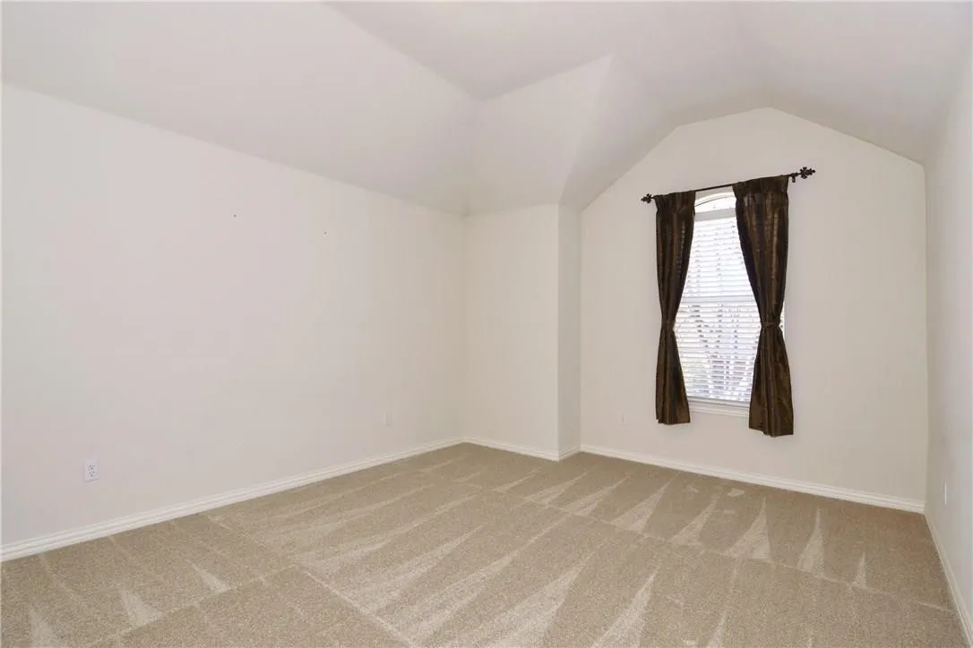 Single Family Residence For Rent in Collin County , 6386 Shadywood Drive, Frisco, Texas 75035, 4 Bedroom, 4 Bathroom, 2 Garage spaces, 2,936 Sqft, built in 2002, mls#21401110, Real Estate Agent in Frisco, Homes For Rent in Collin county, Homes For Rent in Frisco, Realtor in Frisco Texas, Real Estate Brokerage Independent Realty Texas, Luminita Cordes Realtor