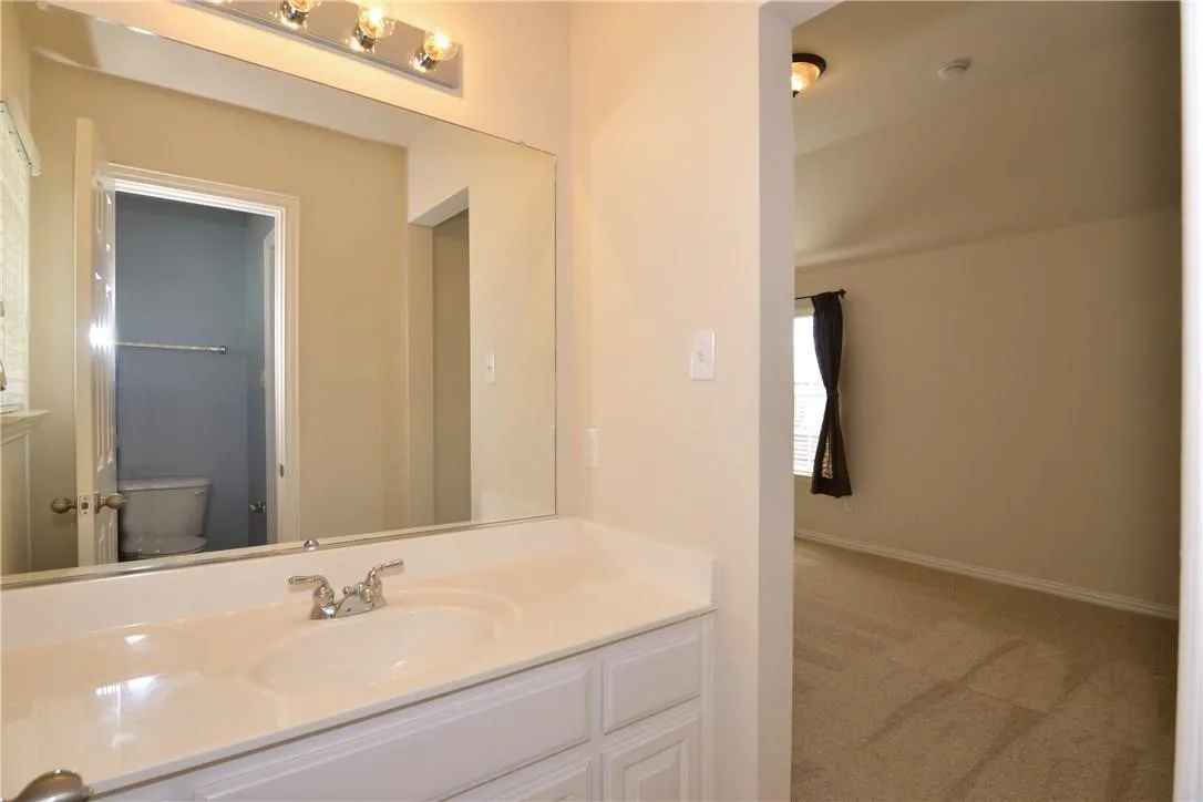 Single Family Residence For Rent in Collin County , 6386 Shadywood Drive, Frisco, Texas 75035, 4 Bedroom, 4 Bathroom, 2 Garage spaces, 2,936 Sqft, built in 2002, mls#21401110, Real Estate Agent in Frisco, Homes For Rent in Collin county, Homes For Rent in Frisco, Realtor in Frisco Texas, Real Estate Brokerage Independent Realty Texas, Luminita Cordes Realtor