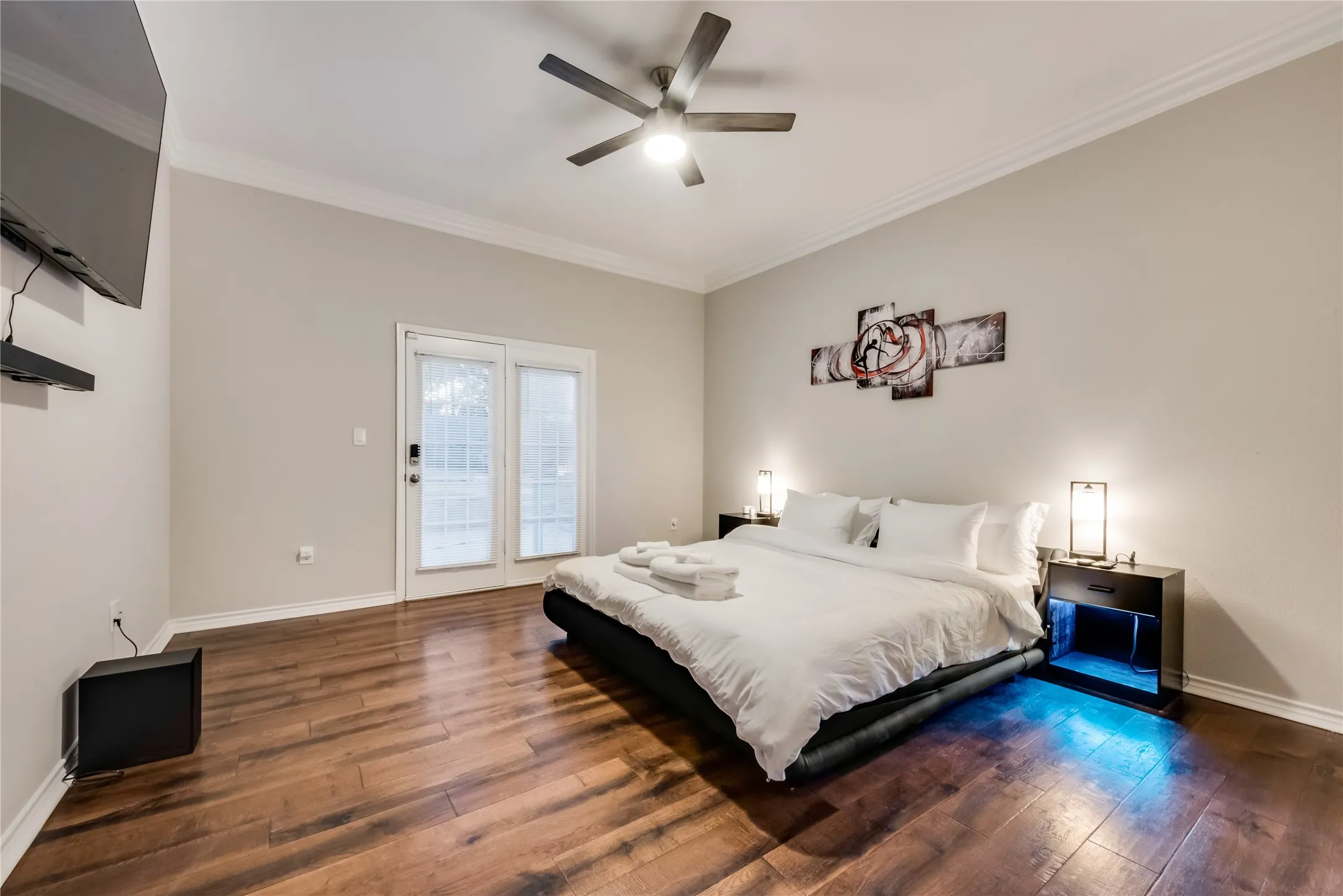 Single Family Residence For Sale in Denton County , 1206 Kendolph Drive, Denton, Texas 76205, 5 Bedroom, 3 Bathroom, 2 Garage spaces, 2,960 Sqft, built in 1994, mls#21399190, Real Estate Agent in Denton, Homes For Sale in Denton county, Homes For Sale in Denton, Realtor in Denton Texas, Real Estate Brokerage Independent Realty Texas, Luminita Cordes Realtor