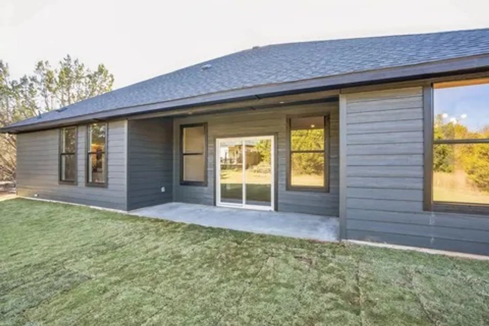 Single Family Residence For Rent in Hood County , 5713 Stonegate Circle, Granbury, Texas 76048, 4 Bedroom, 2 Bathroom, 2 Garage spaces, 1,709 Sqft, built in 2025, mls#21400584, Real Estate Agent in Granbury, Homes For Rent in Hood county, Homes For Rent in Granbury, Realtor in Granbury Texas, Real Estate Brokerage Independent Realty Texas, Luminita Cordes Realtor