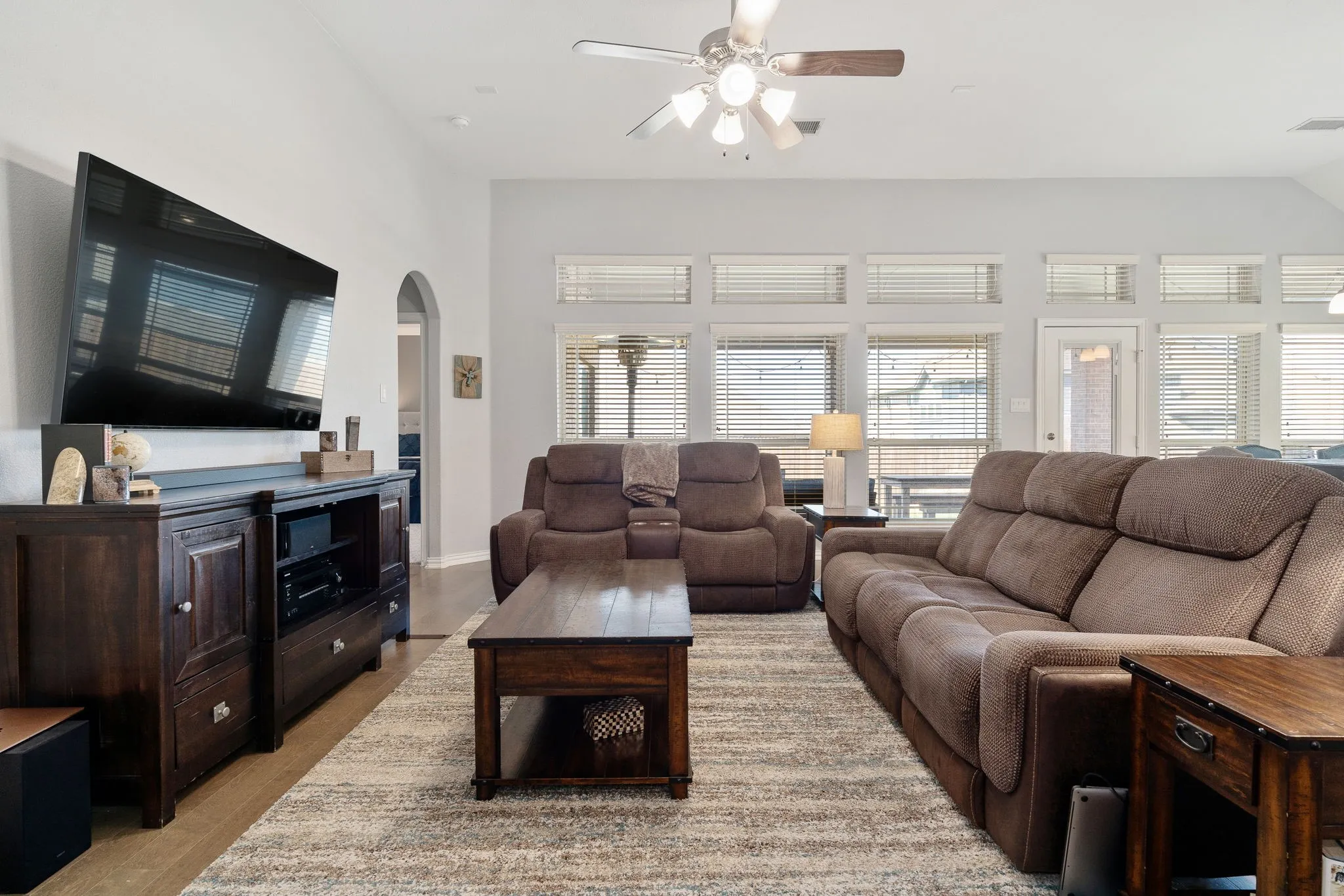 Single Family Residence For Sale in Tarrant County , 1705 Stags Leap Trail, Kennedale, Texas 76060, 4 Bedroom, 4 Bathroom, 2 Garage spaces, 3,394 Sqft, built in 2018, mls#21400856, Real Estate Agent in Kennedale, Homes For Sale in Tarrant county, Homes For Sale in Kennedale, Realtor in Kennedale Texas, Real Estate Brokerage Independent Realty Texas, Luminita Cordes Realtor