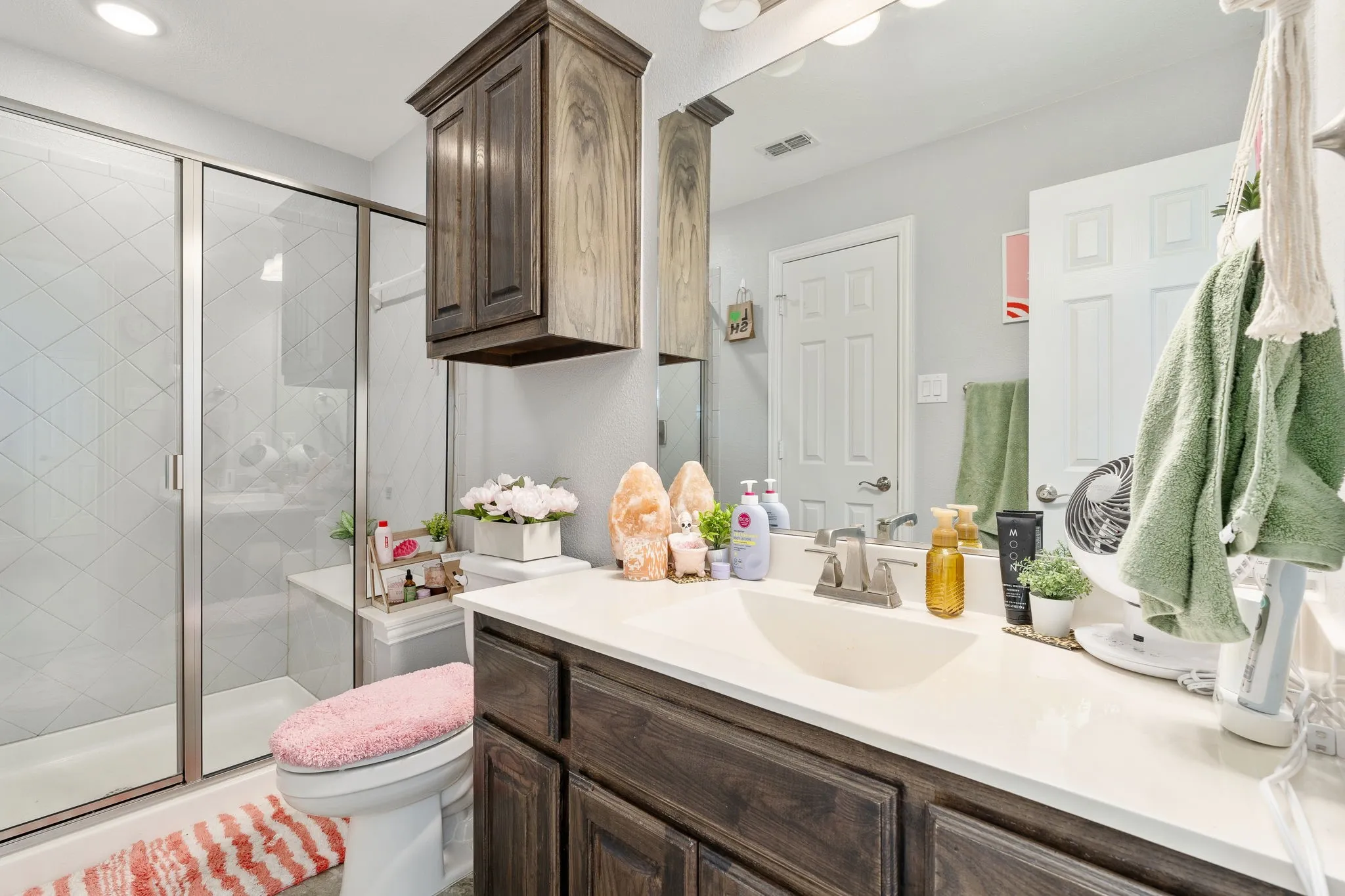 Single Family Residence For Sale in Tarrant County , 1705 Stags Leap Trail, Kennedale, Texas 76060, 4 Bedroom, 4 Bathroom, 2 Garage spaces, 3,394 Sqft, built in 2018, mls#21400856, Real Estate Agent in Kennedale, Homes For Sale in Tarrant county, Homes For Sale in Kennedale, Realtor in Kennedale Texas, Real Estate Brokerage Independent Realty Texas, Luminita Cordes Realtor