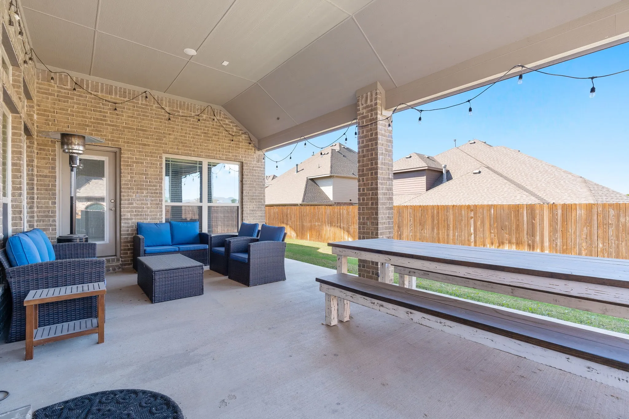 Single Family Residence For Sale in Tarrant County , 1705 Stags Leap Trail, Kennedale, Texas 76060, 4 Bedroom, 4 Bathroom, 2 Garage spaces, 3,394 Sqft, built in 2018, mls#21400856, Real Estate Agent in Kennedale, Homes For Sale in Tarrant county, Homes For Sale in Kennedale, Realtor in Kennedale Texas, Real Estate Brokerage Independent Realty Texas, Luminita Cordes Realtor