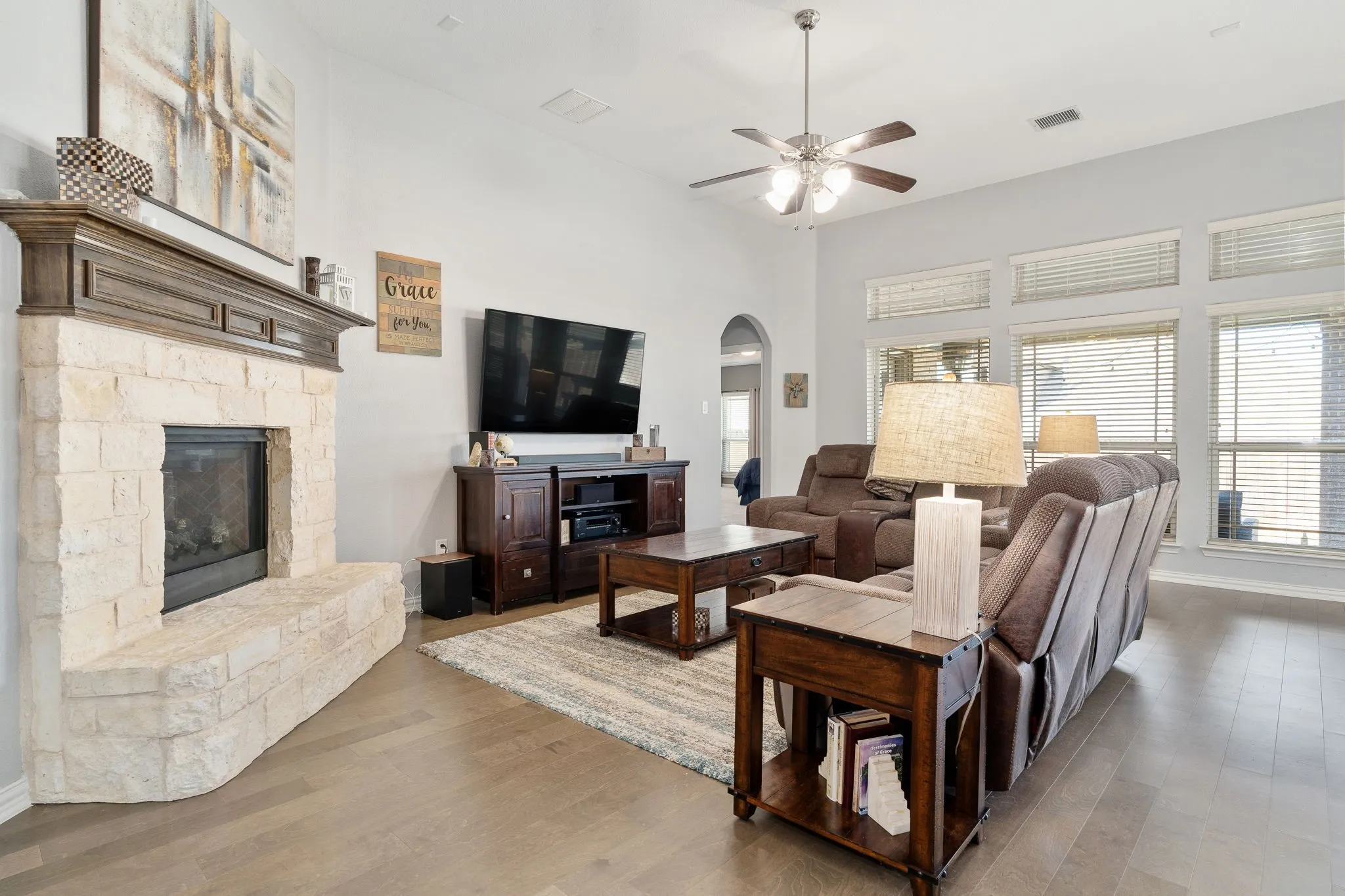 Single Family Residence For Sale in Tarrant County , 1705 Stags Leap Trail, Kennedale, Texas 76060, 4 Bedroom, 4 Bathroom, 2 Garage spaces, 3,394 Sqft, built in 2018, mls#21400856, Real Estate Agent in Kennedale, Homes For Sale in Tarrant county, Homes For Sale in Kennedale, Realtor in Kennedale Texas, Real Estate Brokerage Independent Realty Texas, Luminita Cordes Realtor