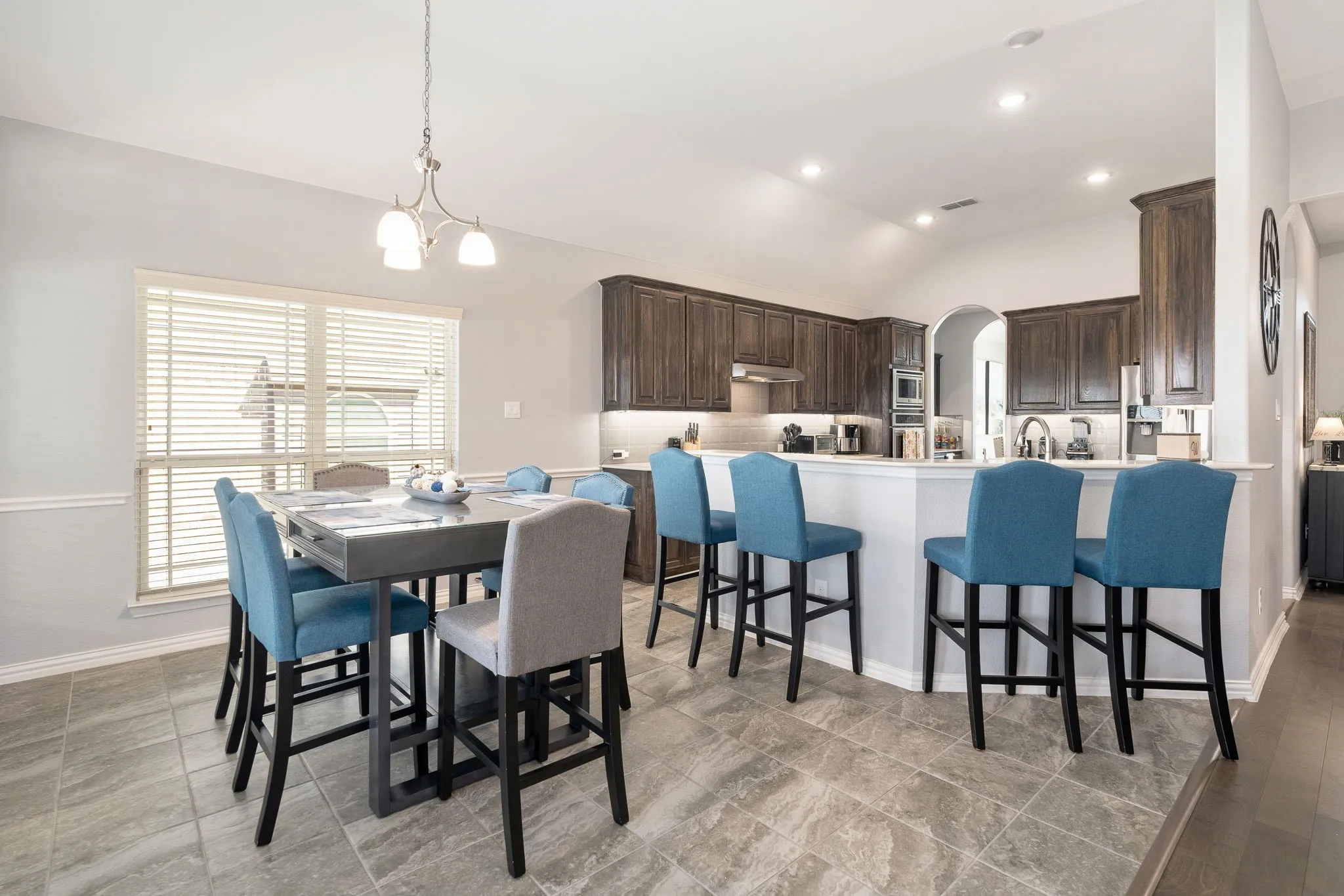 Single Family Residence For Sale in Tarrant County , 1705 Stags Leap Trail, Kennedale, Texas 76060, 4 Bedroom, 4 Bathroom, 2 Garage spaces, 3,394 Sqft, built in 2018, mls#21400856, Real Estate Agent in Kennedale, Homes For Sale in Tarrant county, Homes For Sale in Kennedale, Realtor in Kennedale Texas, Real Estate Brokerage Independent Realty Texas, Luminita Cordes Realtor