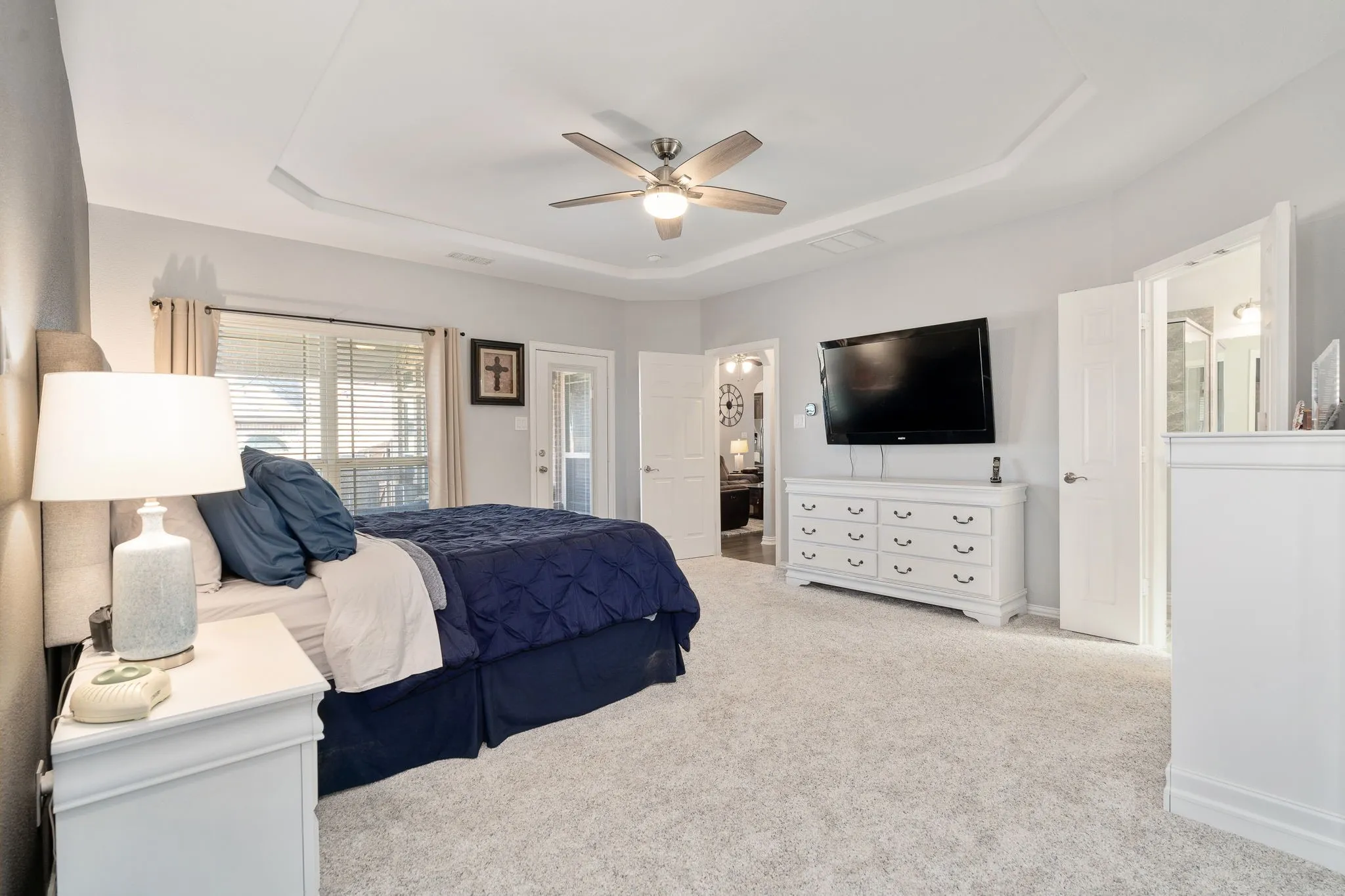 Single Family Residence For Sale in Tarrant County , 1705 Stags Leap Trail, Kennedale, Texas 76060, 4 Bedroom, 4 Bathroom, 2 Garage spaces, 3,394 Sqft, built in 2018, mls#21400856, Real Estate Agent in Kennedale, Homes For Sale in Tarrant county, Homes For Sale in Kennedale, Realtor in Kennedale Texas, Real Estate Brokerage Independent Realty Texas, Luminita Cordes Realtor