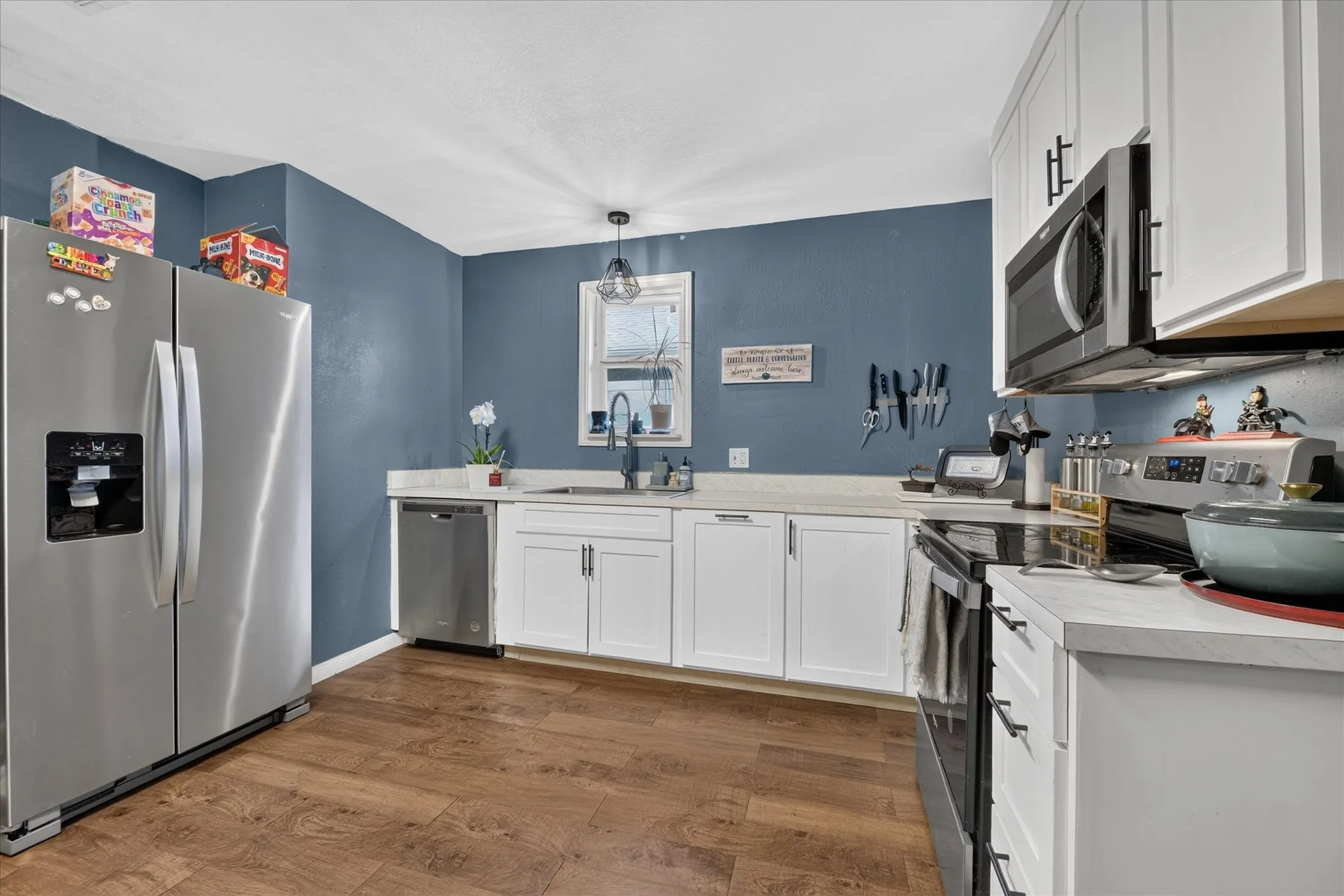 Single Family Residence For Sale in Tarrant County , 1714 Bessie Street, Fort Worth, Texas 76104, 3 Bedroom, 1 Bathroom, Garage spaces, 1,218 Sqft, built in 1925, mls#21400160, Real Estate Agent in Fort Worth, Homes For Sale in Tarrant county, Homes For Sale in Fort Worth, Realtor in Fort Worth Texas, Real Estate Brokerage Independent Realty Texas, Luminita Cordes Realtor