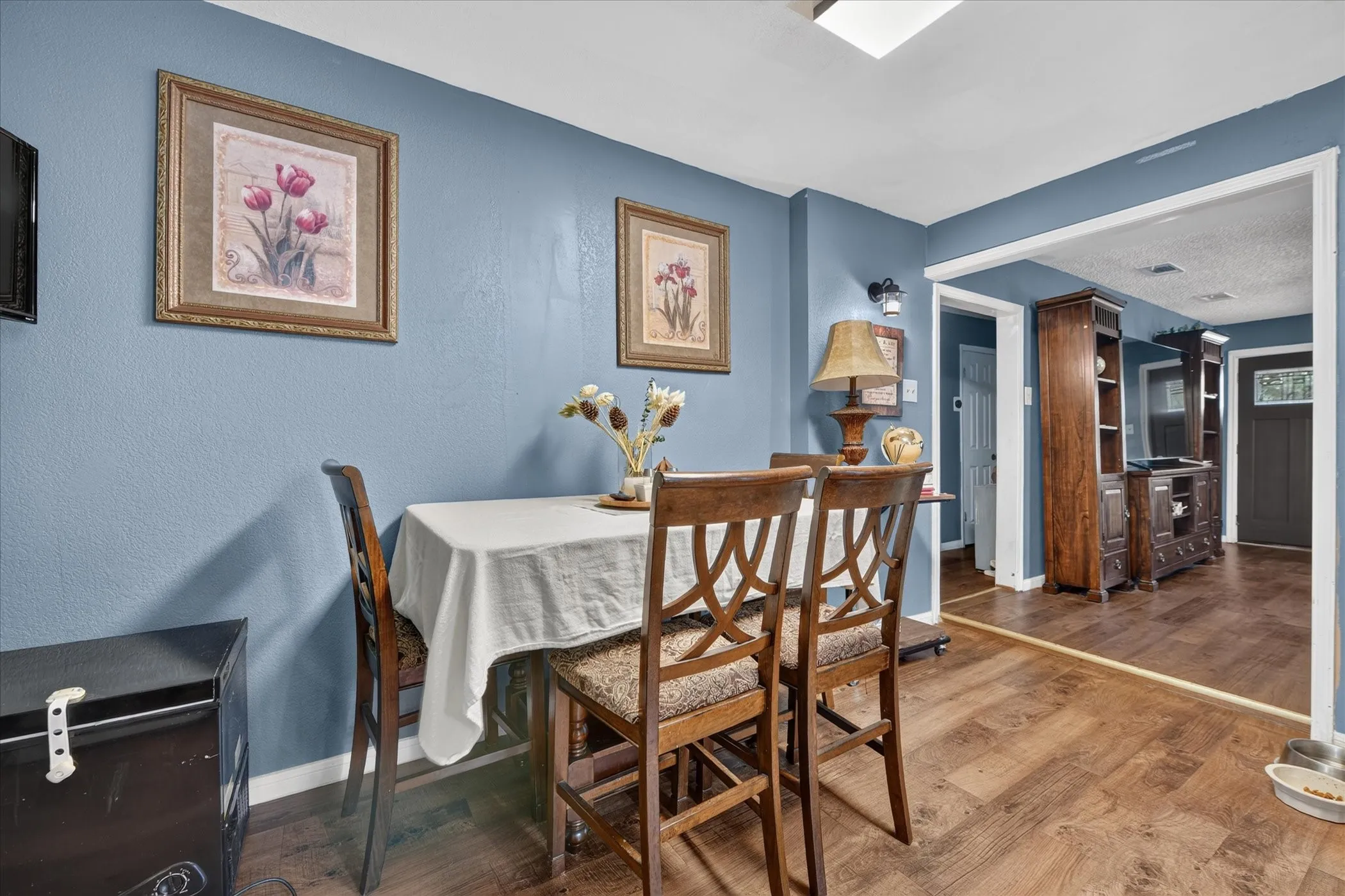 Single Family Residence For Sale in Tarrant County , 1714 Bessie Street, Fort Worth, Texas 76104, 3 Bedroom, 1 Bathroom, Garage spaces, 1,218 Sqft, built in 1925, mls#21400160, Real Estate Agent in Fort Worth, Homes For Sale in Tarrant county, Homes For Sale in Fort Worth, Realtor in Fort Worth Texas, Real Estate Brokerage Independent Realty Texas, Luminita Cordes Realtor