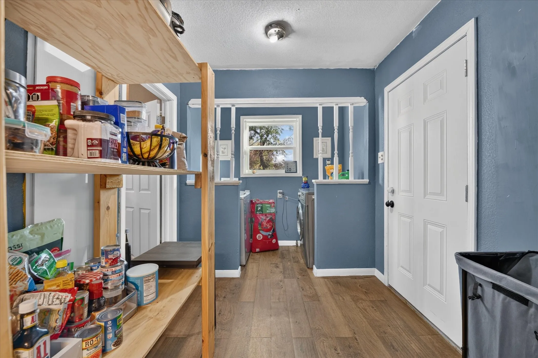Single Family Residence For Sale in Tarrant County , 1714 Bessie Street, Fort Worth, Texas 76104, 3 Bedroom, 1 Bathroom, Garage spaces, 1,218 Sqft, built in 1925, mls#21400160, Real Estate Agent in Fort Worth, Homes For Sale in Tarrant county, Homes For Sale in Fort Worth, Realtor in Fort Worth Texas, Real Estate Brokerage Independent Realty Texas, Luminita Cordes Realtor