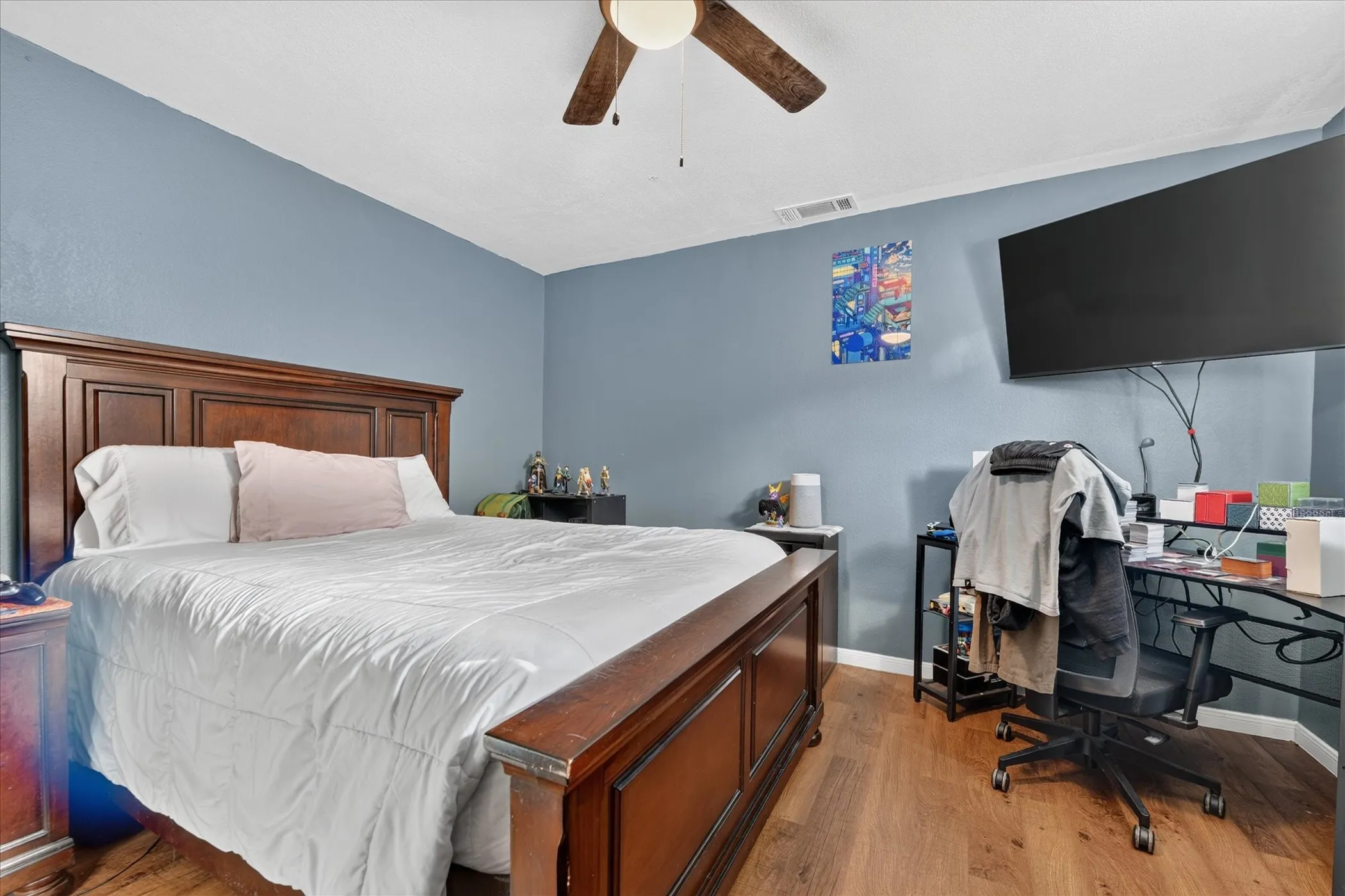 Single Family Residence For Sale in Tarrant County , 1714 Bessie Street, Fort Worth, Texas 76104, 3 Bedroom, 1 Bathroom, Garage spaces, 1,218 Sqft, built in 1925, mls#21400160, Real Estate Agent in Fort Worth, Homes For Sale in Tarrant county, Homes For Sale in Fort Worth, Realtor in Fort Worth Texas, Real Estate Brokerage Independent Realty Texas, Luminita Cordes Realtor
