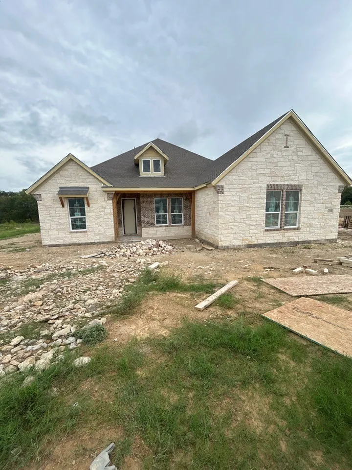 Single Family Residence For Sale in Grayson County , 1115 Perrin Lane, Van Alstyne, Texas 75495, 4 Bedroom, 3 Bathroom, 3 Garage spaces, 2,686 Sqft, built in 2026, mls#21401114, Real Estate Agent in Van Alstyne, Homes For Sale in Grayson county, Homes For Sale in Van Alstyne, Realtor in Van Alstyne Texas, Real Estate Brokerage Independent Realty Texas, Luminita Cordes Realtor