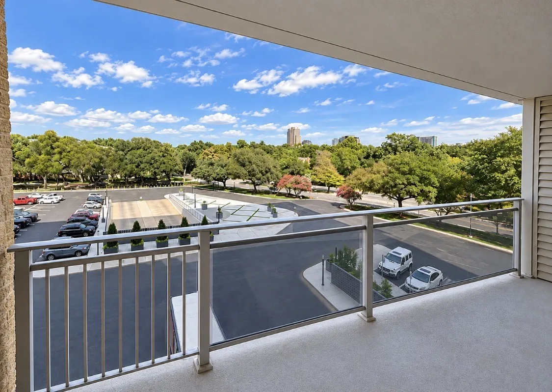 Condominium For Rent in Dallas County , 3883 Turtle Creek Boulevard 403, Dallas, Texas 75219, 1 Bedroom, 1 Bathroom, Garage spaces, 739 Sqft, built in 1963, mls#21401105, Real Estate Agent in Dallas, Homes For Rent in Dallas county, Homes For Rent in Dallas, Realtor in Dallas Texas, Real Estate Brokerage Independent Realty Texas, Luminita Cordes Realtor