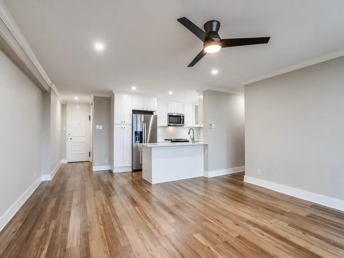 Condominium For Rent in Dallas County , 3883 Turtle Creek Boulevard 403, Dallas, Texas 75219, 1 Bedroom, 1 Bathroom, Garage spaces, 739 Sqft, built in 1963, mls#21401105, Real Estate Agent in Dallas, Homes For Rent in Dallas county, Homes For Rent in Dallas, Realtor in Dallas Texas, Real Estate Brokerage Independent Realty Texas, Luminita Cordes Realtor