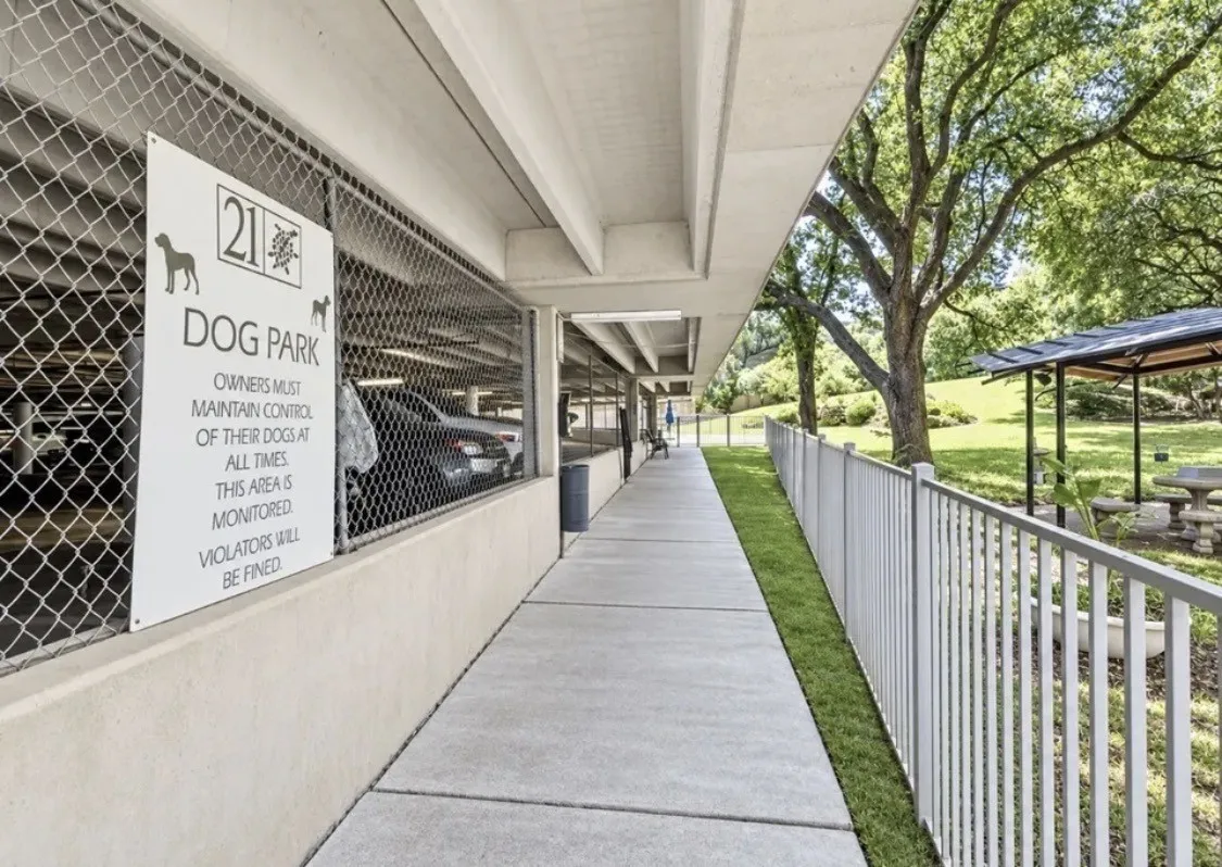 Condominium For Rent in Dallas County , 3883 Turtle Creek Boulevard 403, Dallas, Texas 75219, 1 Bedroom, 1 Bathroom, Garage spaces, 739 Sqft, built in 1963, mls#21401105, Real Estate Agent in Dallas, Homes For Rent in Dallas county, Homes For Rent in Dallas, Realtor in Dallas Texas, Real Estate Brokerage Independent Realty Texas, Luminita Cordes Realtor