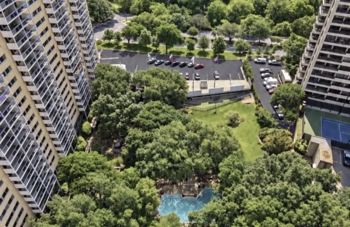 Condominium For Rent in Dallas County , 3883 Turtle Creek Boulevard 403, Dallas, Texas 75219, 1 Bedroom, 1 Bathroom, Garage spaces, 739 Sqft, built in 1963, mls#21401105, Real Estate Agent in Dallas, Homes For Rent in Dallas county, Homes For Rent in Dallas, Realtor in Dallas Texas, Real Estate Brokerage Independent Realty Texas, Luminita Cordes Realtor