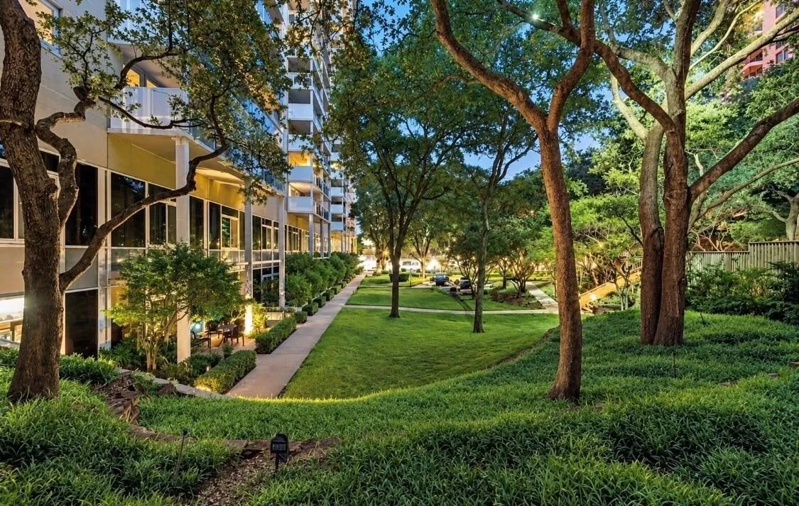 Condominium For Rent in Dallas County , 3883 Turtle Creek Boulevard 403, Dallas, Texas 75219, 1 Bedroom, 1 Bathroom, Garage spaces, 739 Sqft, built in 1963, mls#21401105, Real Estate Agent in Dallas, Homes For Rent in Dallas county, Homes For Rent in Dallas, Realtor in Dallas Texas, Real Estate Brokerage Independent Realty Texas, Luminita Cordes Realtor