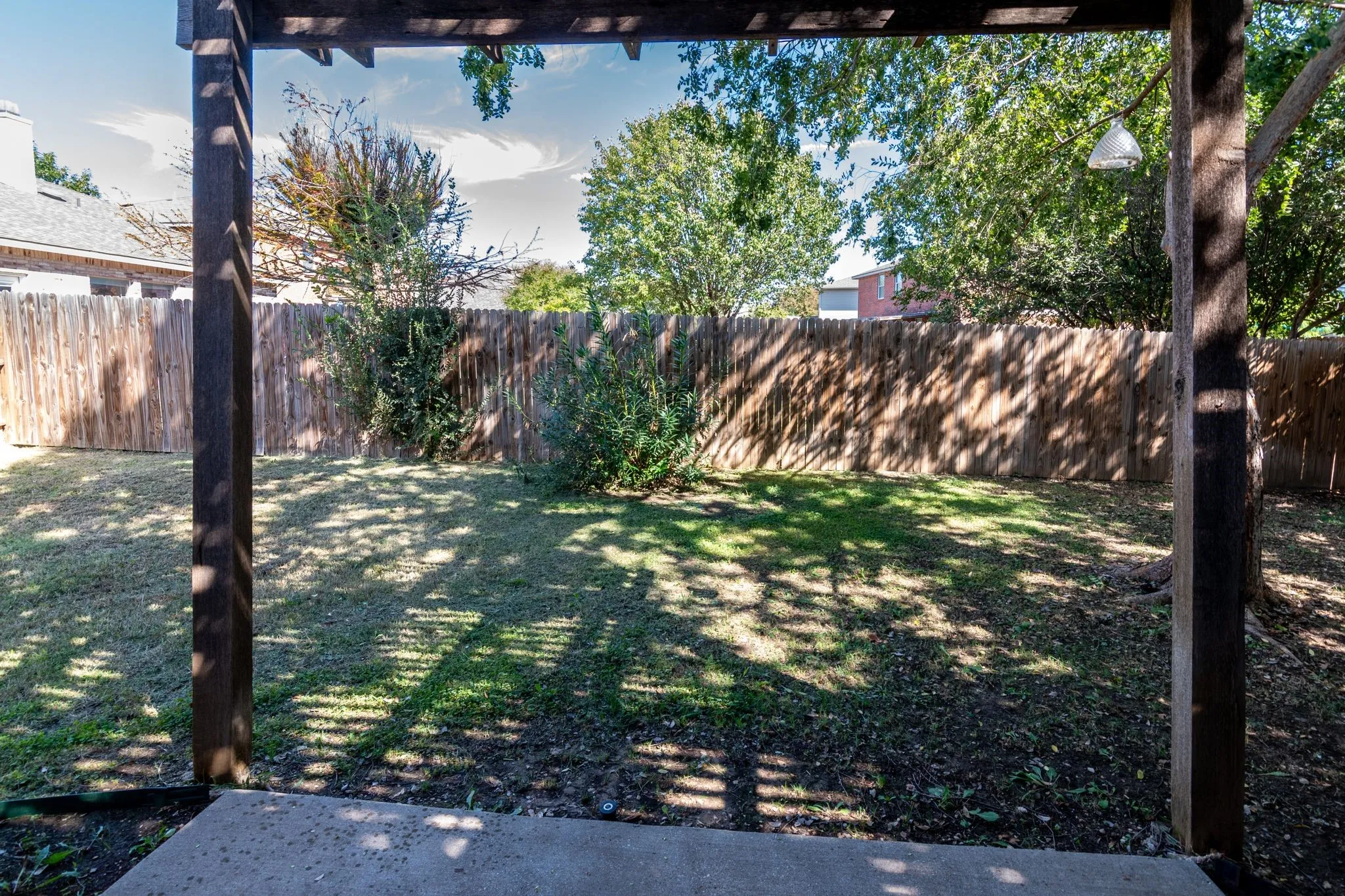 Single Family Residence For Rent in Denton County , 16424 Cowboy Trail, Fort Worth, Texas 76247, 3 Bedroom, 2 Bathroom, 2 Garage spaces, 1,647 Sqft, built in 2007, mls#21401111, Real Estate Agent in Fort Worth, Homes For Rent in Denton county, Homes For Rent in Fort Worth, Realtor in Fort Worth Texas, Real Estate Brokerage Independent Realty Texas, Luminita Cordes Realtor