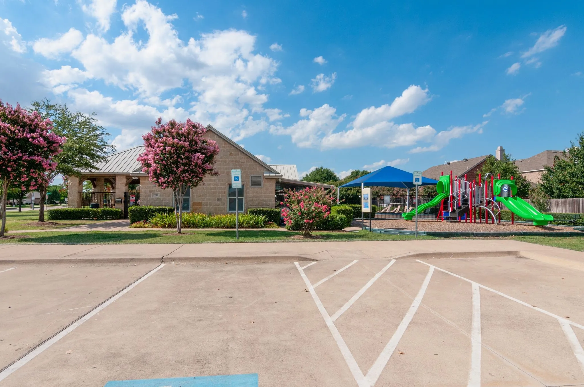 Single Family Residence For Rent in Denton County , 16424 Cowboy Trail, Fort Worth, Texas 76247, 3 Bedroom, 2 Bathroom, 2 Garage spaces, 1,647 Sqft, built in 2007, mls#21401111, Real Estate Agent in Fort Worth, Homes For Rent in Denton county, Homes For Rent in Fort Worth, Realtor in Fort Worth Texas, Real Estate Brokerage Independent Realty Texas, Luminita Cordes Realtor