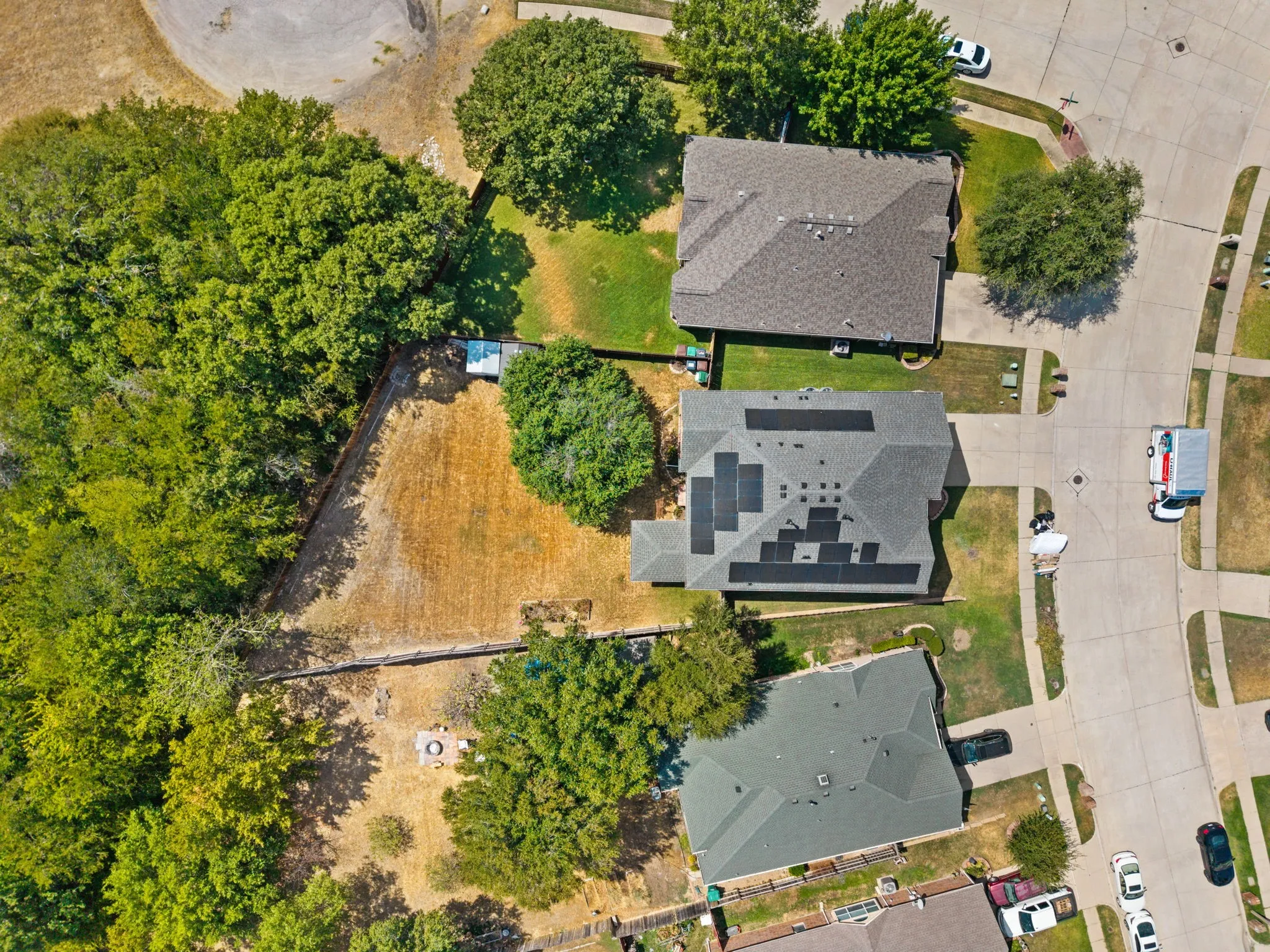 Single Family Residence For Sale in Denton County , 7004 Crenshaw Lane, Denton, Texas 76210, 5 Bedroom, 4 Bathroom, 2 Garage spaces, 3,203 Sqft, built in 2003, mls#21400172, Real Estate Agent in Denton, Homes For Sale in Denton county, Homes For Sale in Denton, Realtor in Denton Texas, Real Estate Brokerage Independent Realty Texas, Luminita Cordes Realtor