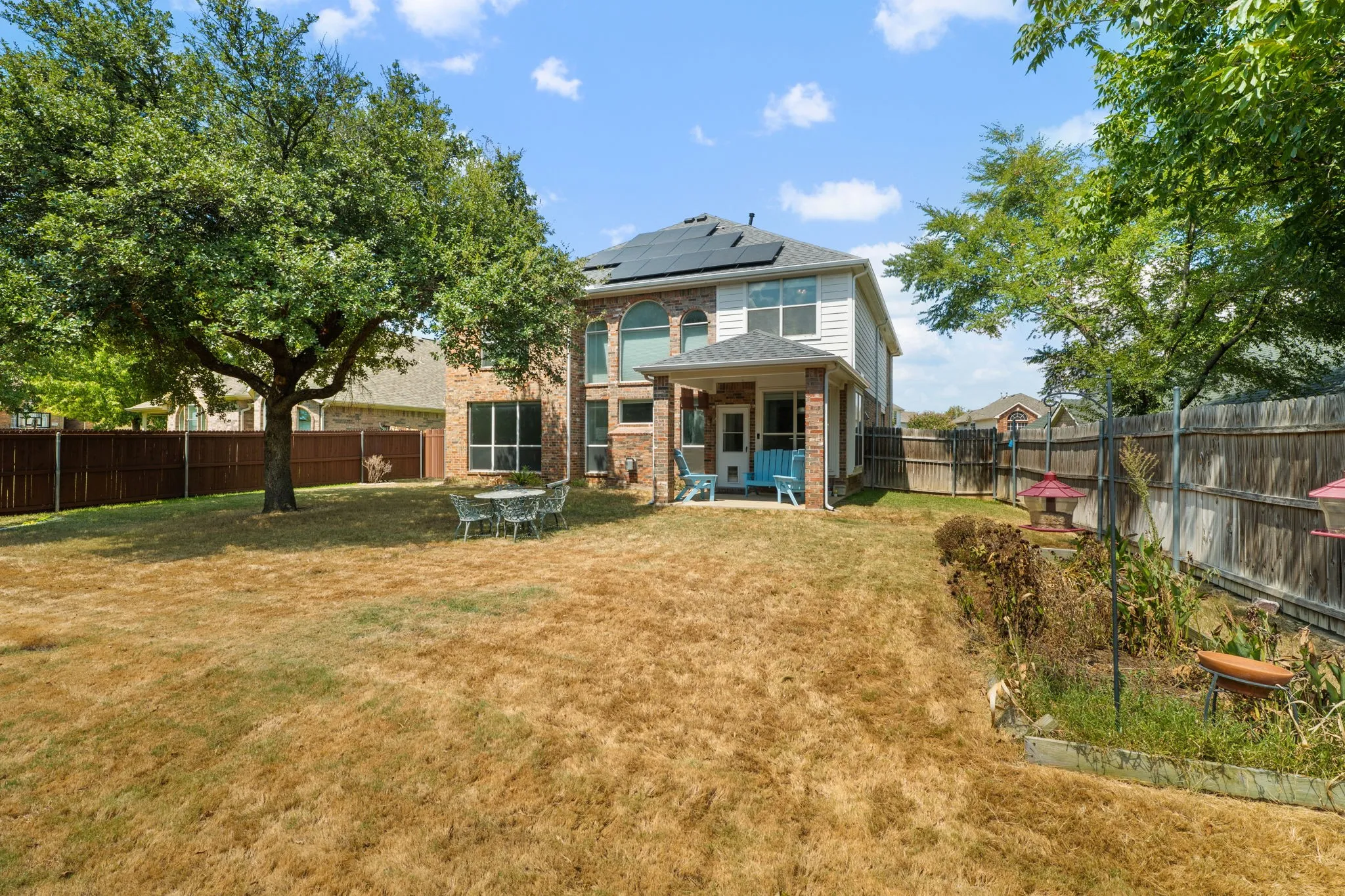 Single Family Residence For Sale in Denton County , 7004 Crenshaw Lane, Denton, Texas 76210, 5 Bedroom, 4 Bathroom, 2 Garage spaces, 3,203 Sqft, built in 2003, mls#21400172, Real Estate Agent in Denton, Homes For Sale in Denton county, Homes For Sale in Denton, Realtor in Denton Texas, Real Estate Brokerage Independent Realty Texas, Luminita Cordes Realtor