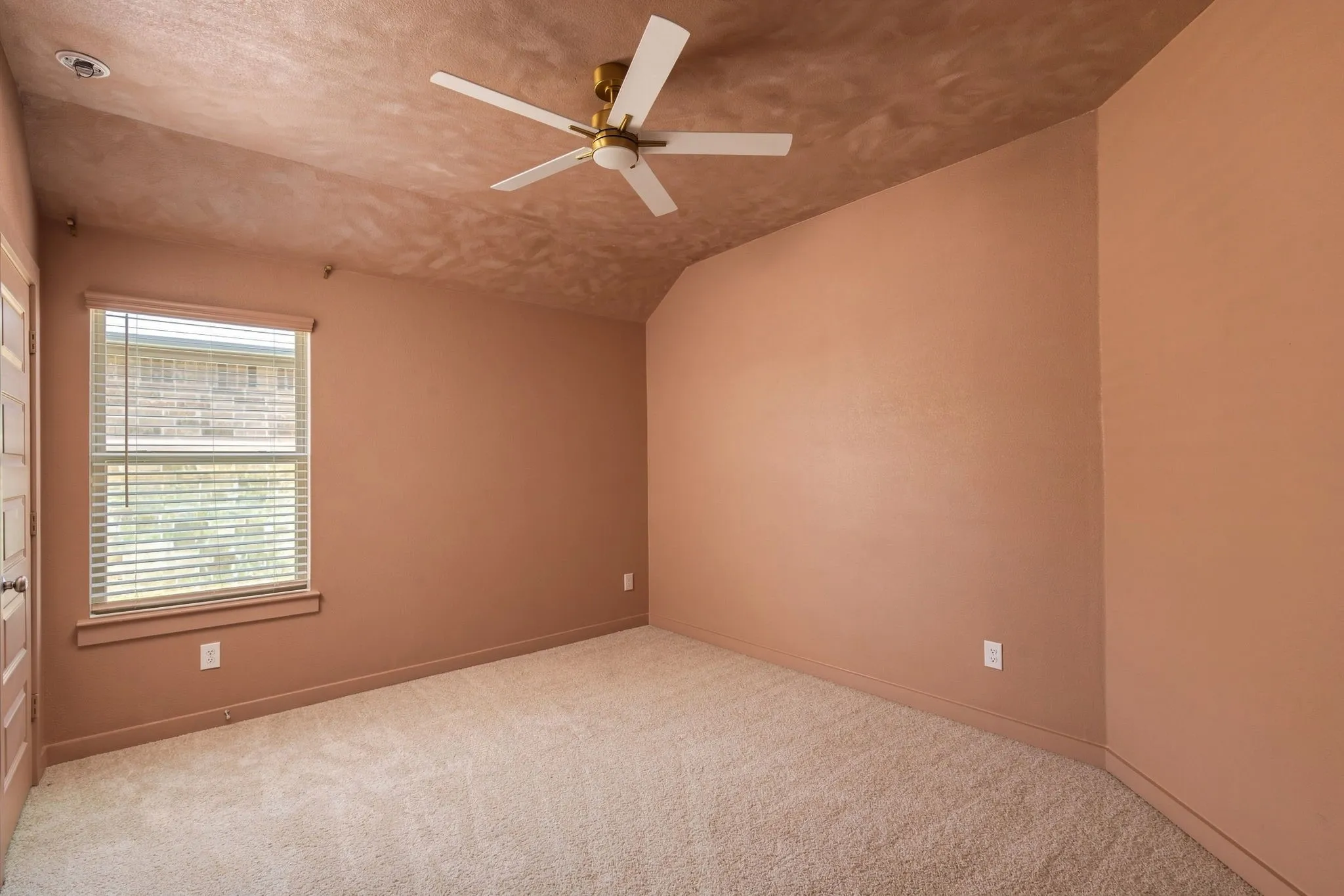 Single Family Residence For Rent in Denton County , 14720 Bandana Road, Fort Worth, Texas 76052, 5 Bedroom, 3 Bathroom, 2 Garage spaces, 3,119 Sqft, built in 2024, mls#21401123, Real Estate Agent in Fort Worth, Homes For Rent in Denton county, Homes For Rent in Fort Worth, Realtor in Fort Worth Texas, Real Estate Brokerage Independent Realty Texas, Luminita Cordes Realtor