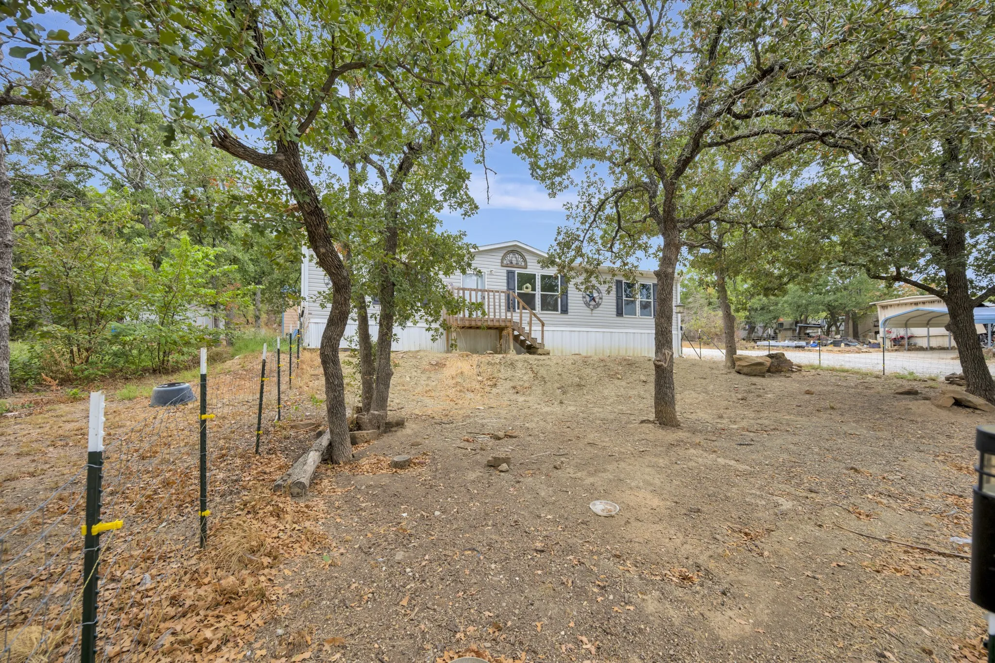 Manufactured Home For Sale in Montague County , 445 Lakeside Drive, Bowie, Texas 76230, 3 Bedroom, 2 Bathroom, Garage spaces, 1,560 Sqft, built in 2022, mls#21397787, Real Estate Agent in Bowie, Homes For Sale in Montague county, Homes For Sale in Bowie, Realtor in Bowie Texas, Real Estate Brokerage Independent Realty Texas, Luminita Cordes Realtor