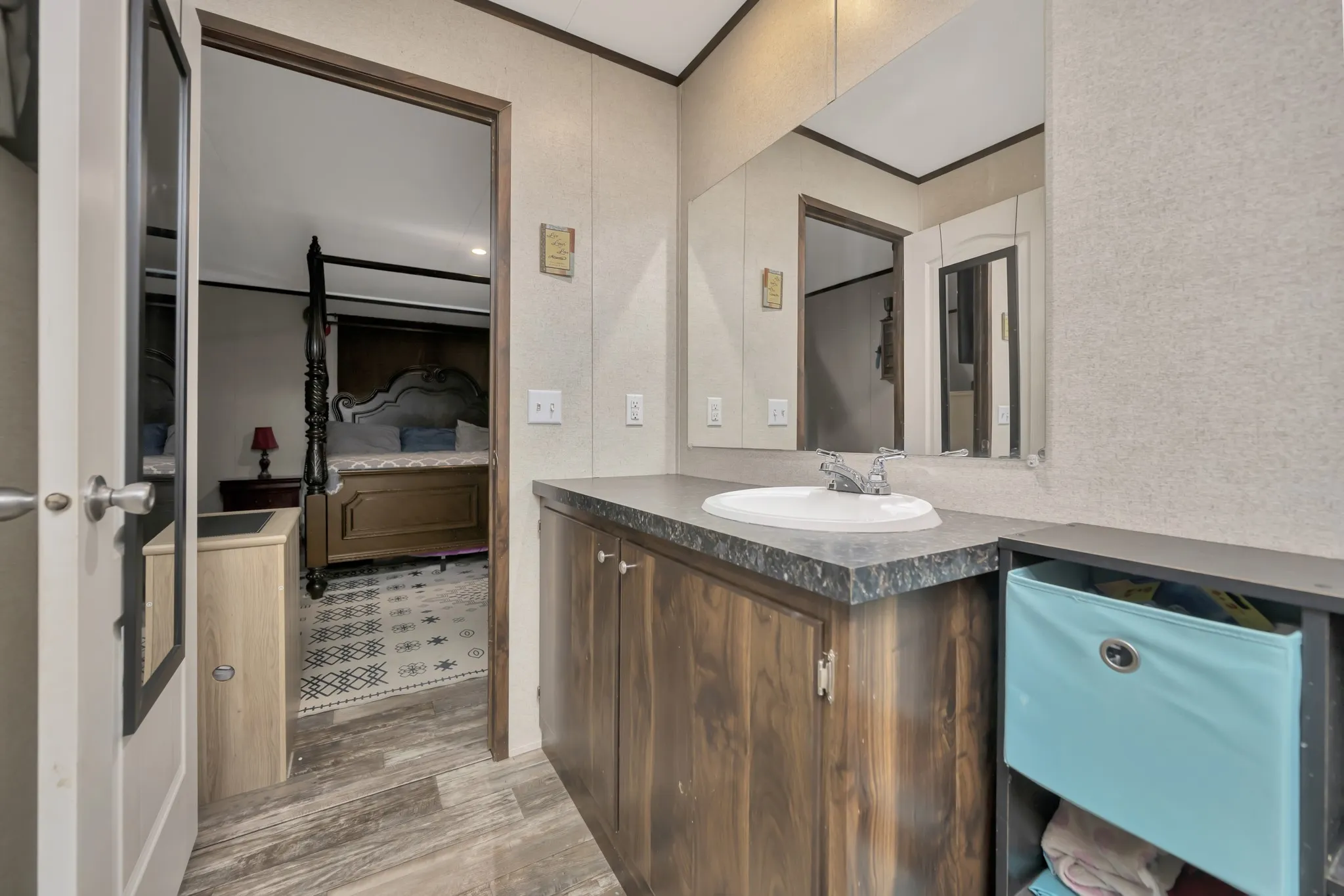 Manufactured Home For Sale in Montague County , 445 Lakeside Drive, Bowie, Texas 76230, 3 Bedroom, 2 Bathroom, Garage spaces, 1,560 Sqft, built in 2022, mls#21397787, Real Estate Agent in Bowie, Homes For Sale in Montague county, Homes For Sale in Bowie, Realtor in Bowie Texas, Real Estate Brokerage Independent Realty Texas, Luminita Cordes Realtor