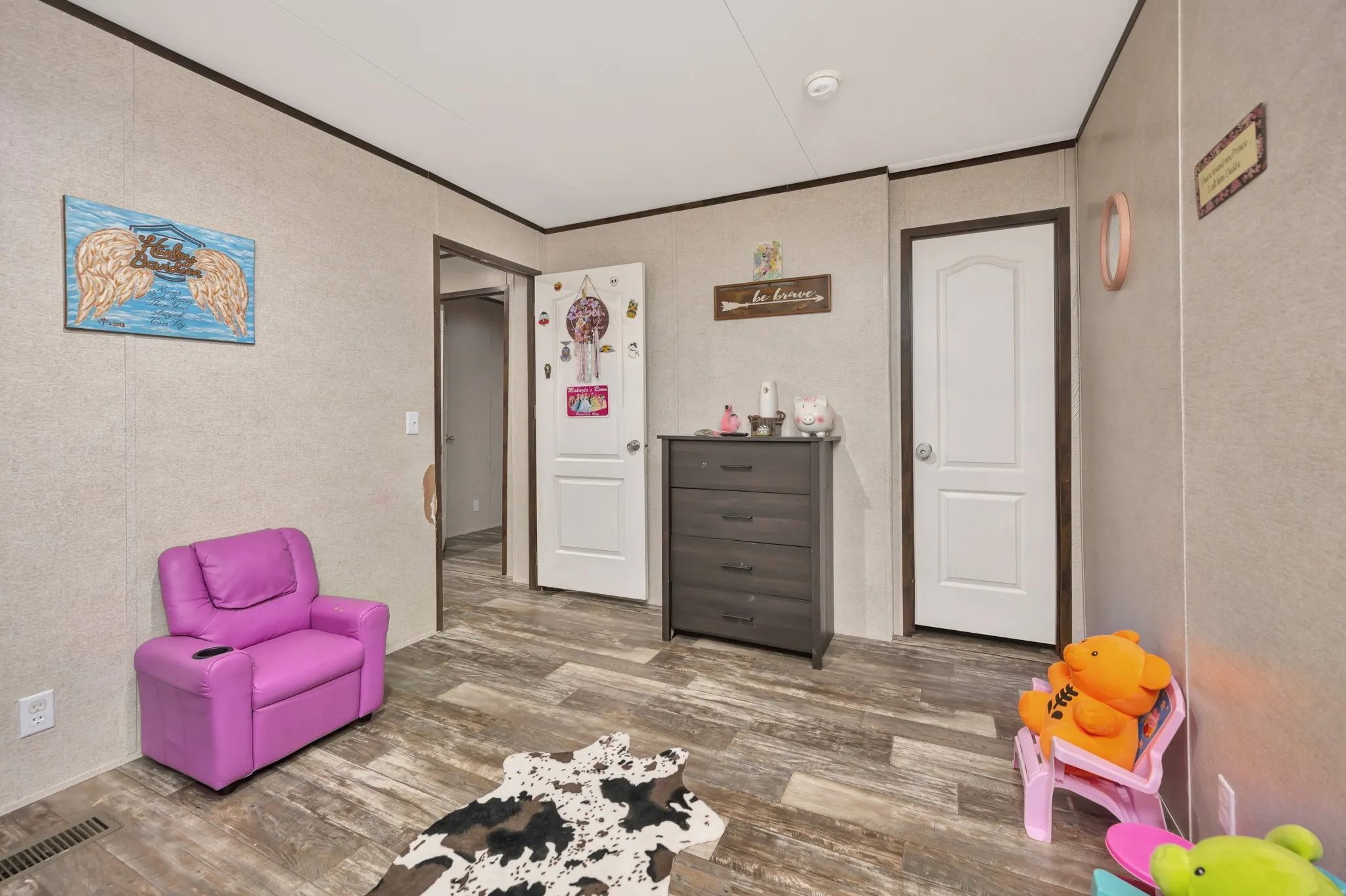 Manufactured Home For Sale in Montague County , 445 Lakeside Drive, Bowie, Texas 76230, 3 Bedroom, 2 Bathroom, Garage spaces, 1,560 Sqft, built in 2022, mls#21397787, Real Estate Agent in Bowie, Homes For Sale in Montague county, Homes For Sale in Bowie, Realtor in Bowie Texas, Real Estate Brokerage Independent Realty Texas, Luminita Cordes Realtor