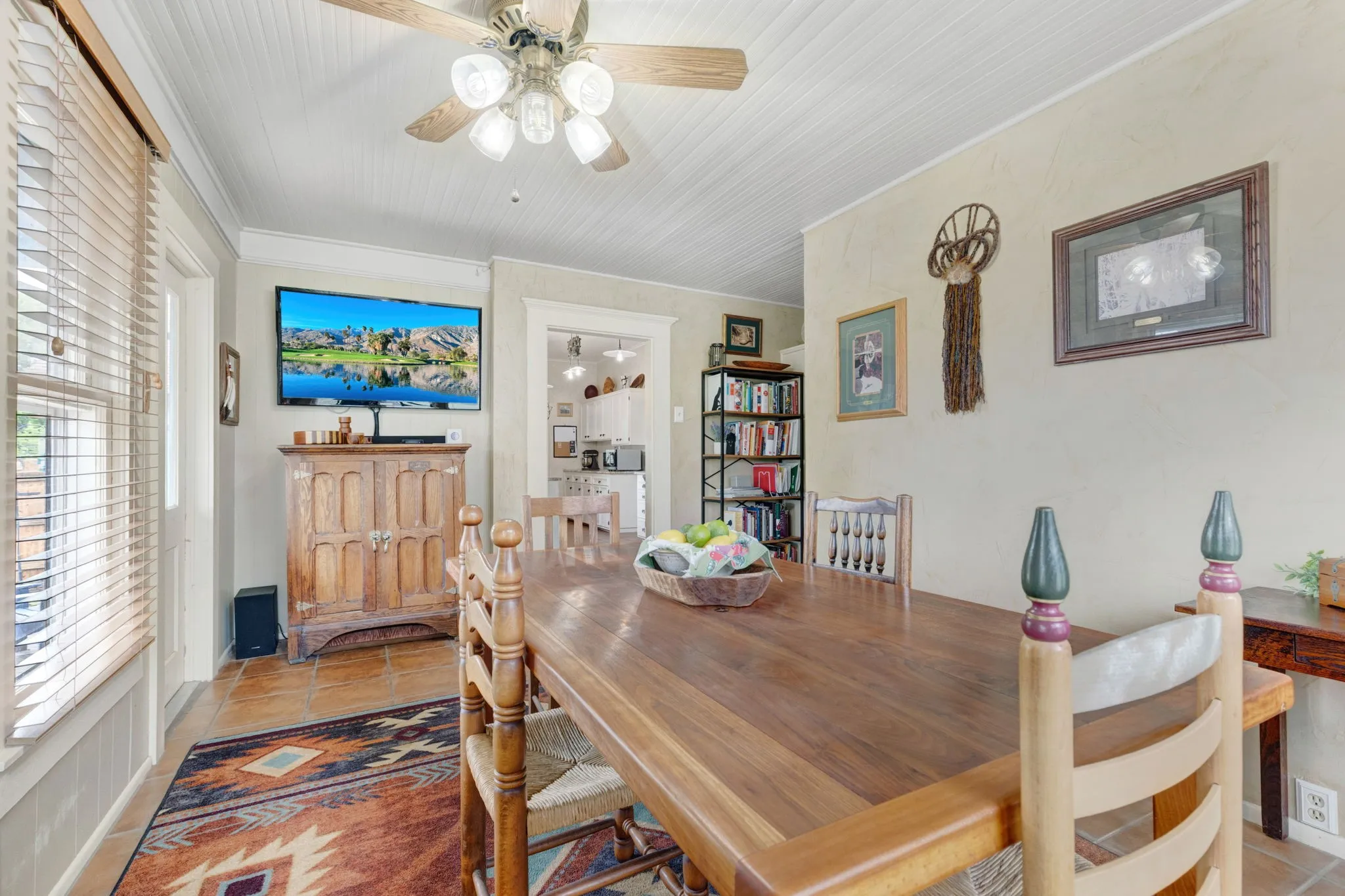 Single Family Residence For Sale in Mc Culloch County , 1102 S College Street, Brady, Texas 76825, 3 Bedroom, 4 Bathroom, 1 Garage spaces, 3,800 Sqft, built in 1909, mls#21401070, Real Estate Agent in Brady, Homes For Sale in Mc Culloch county, Homes For Sale in Brady, Realtor in Brady Texas, Real Estate Brokerage Independent Realty Texas, Luminita Cordes Realtor