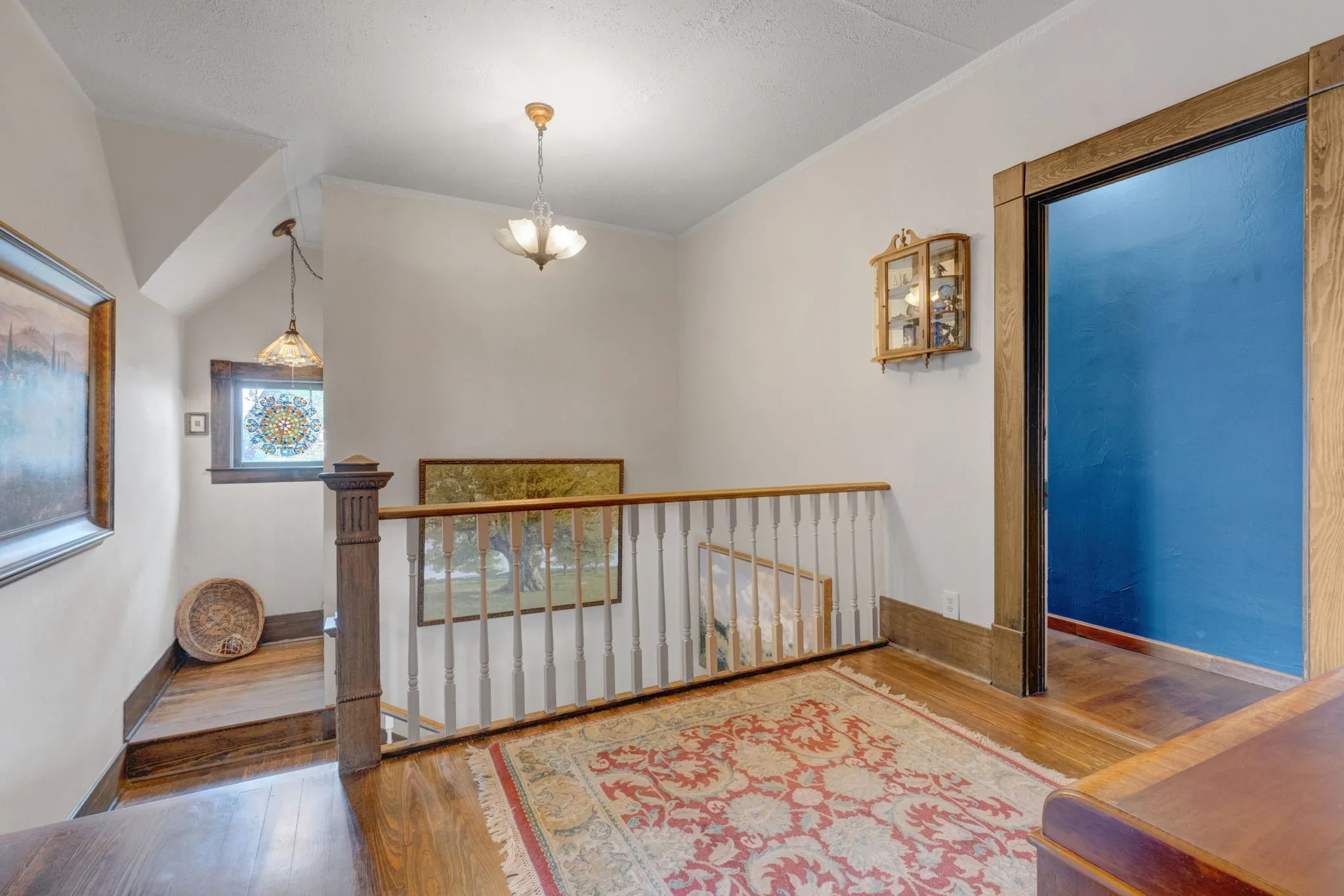 Single Family Residence For Sale in Mc Culloch County , 1102 S College Street, Brady, Texas 76825, 3 Bedroom, 4 Bathroom, 1 Garage spaces, 3,800 Sqft, built in 1909, mls#21401070, Real Estate Agent in Brady, Homes For Sale in Mc Culloch county, Homes For Sale in Brady, Realtor in Brady Texas, Real Estate Brokerage Independent Realty Texas, Luminita Cordes Realtor