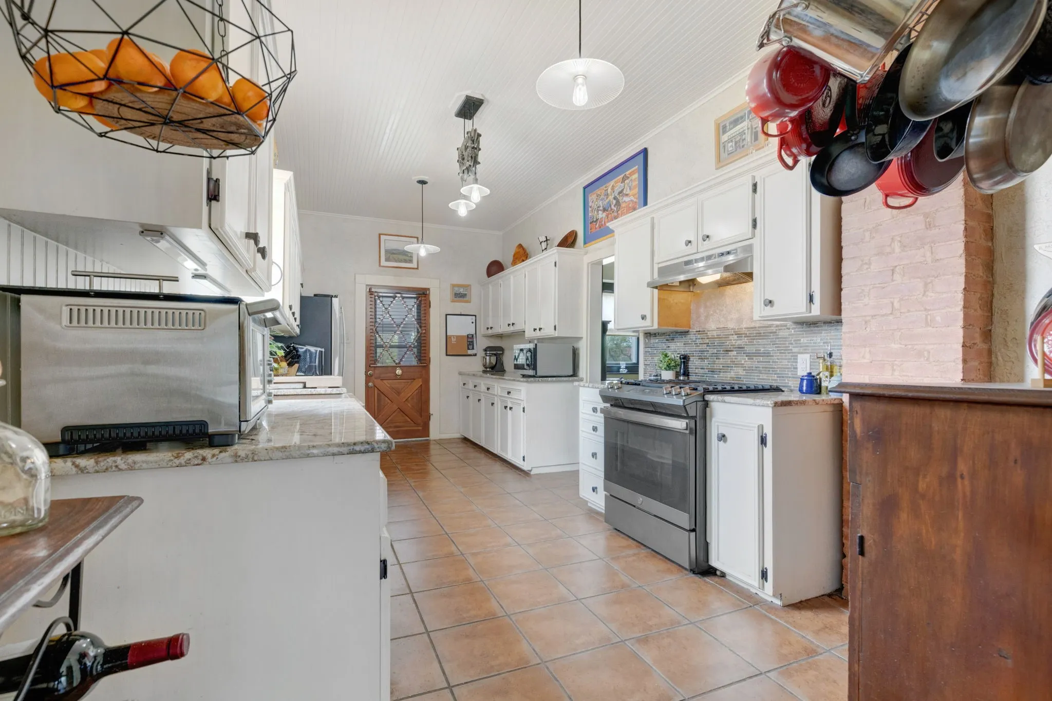 Single Family Residence For Sale in Mc Culloch County , 1102 S College Street, Brady, Texas 76825, 3 Bedroom, 4 Bathroom, 1 Garage spaces, 3,800 Sqft, built in 1909, mls#21401070, Real Estate Agent in Brady, Homes For Sale in Mc Culloch county, Homes For Sale in Brady, Realtor in Brady Texas, Real Estate Brokerage Independent Realty Texas, Luminita Cordes Realtor