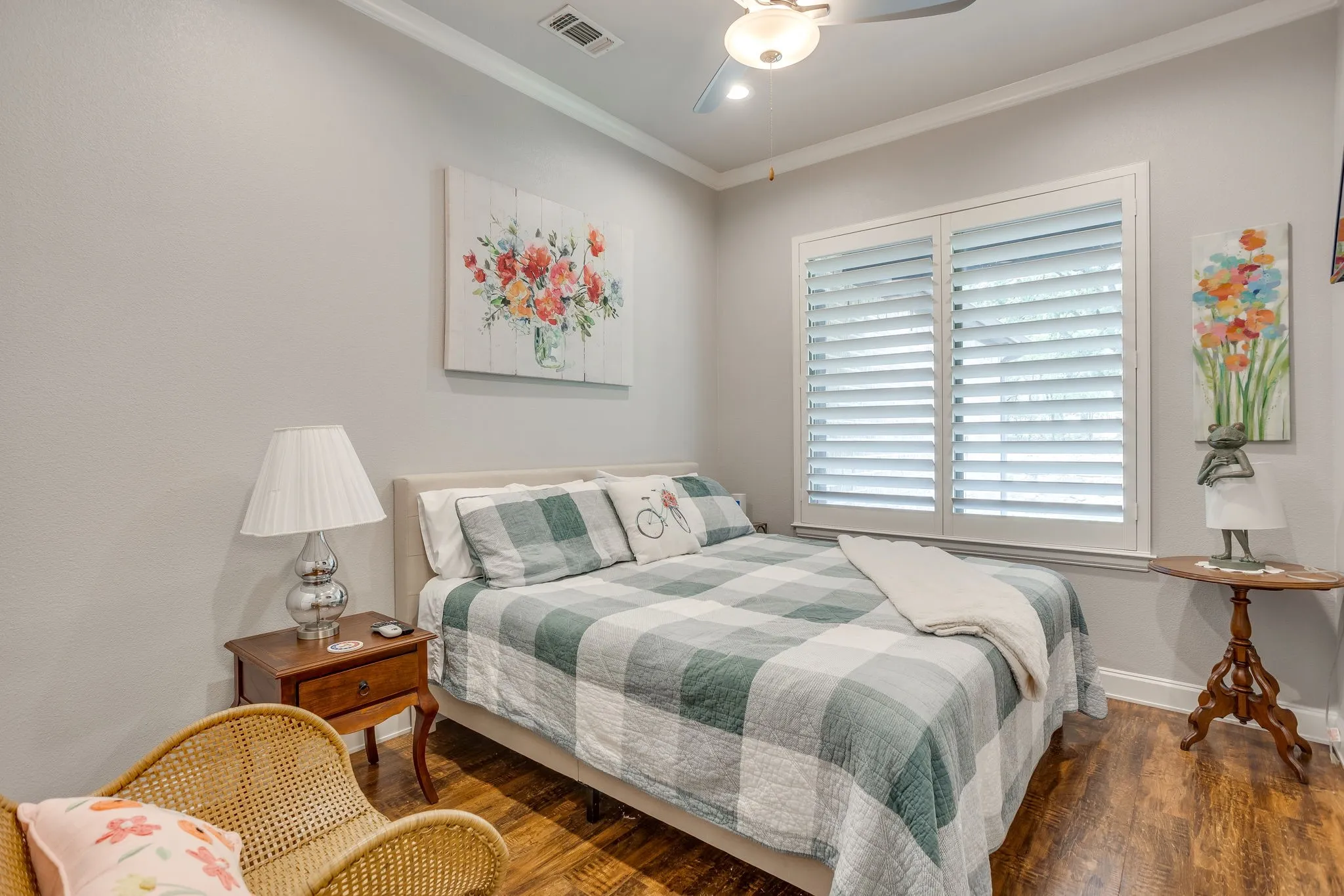 Single Family Residence For Sale in Johnson County , 1025 County Road 913, Joshua, Texas 76058, 4 Bedroom, 5 Bathroom, 3 Garage spaces, 4,678 Sqft, built in 2017, mls#21398571, Real Estate Agent in Joshua, Homes For Sale in Johnson county, Homes For Sale in Joshua, Realtor in Joshua Texas, Real Estate Brokerage Independent Realty Texas, Luminita Cordes Realtor